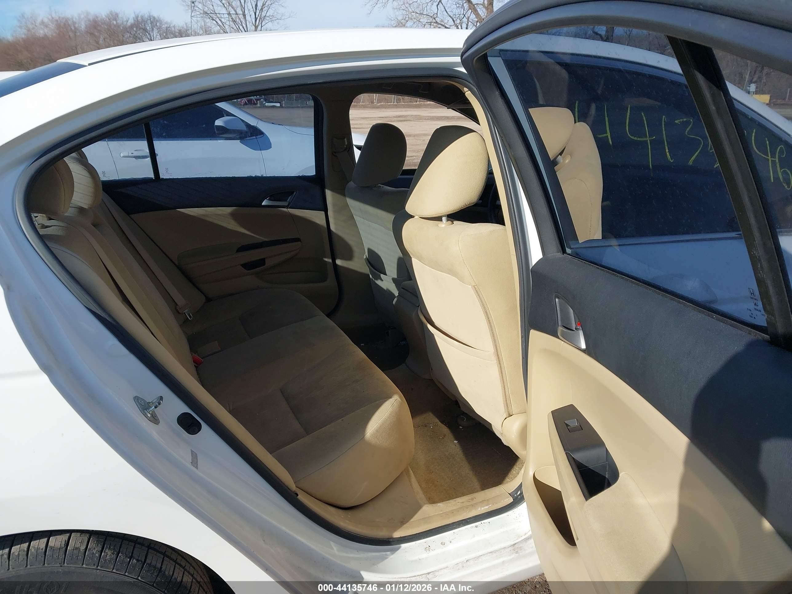 2011 Honda Accord 2.4 Lx-p White vin: 1HGCP2F49BA048741