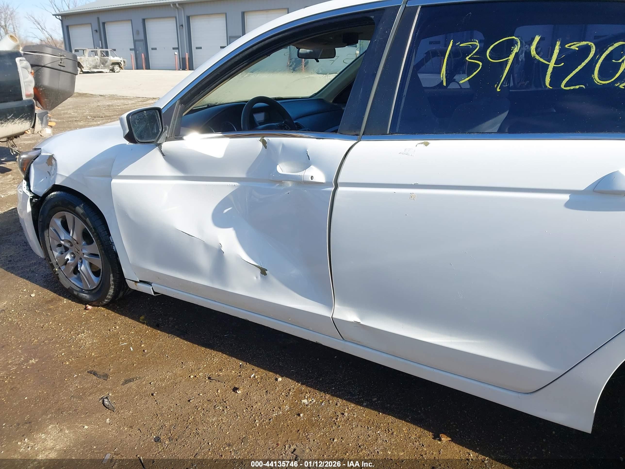 2011 Honda Accord 2.4 Lx-p White vin: 1HGCP2F49BA048741