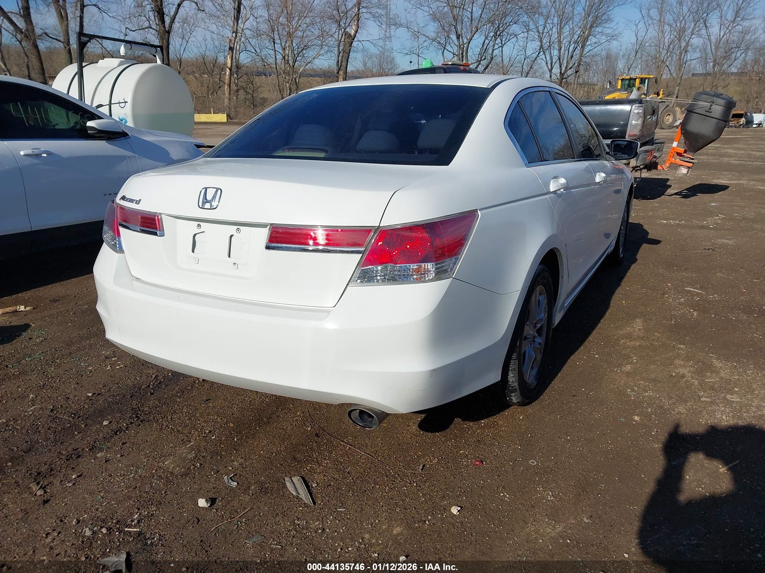 2011 Honda Accord 2.4 Lx-p White vin: 1HGCP2F49BA048741