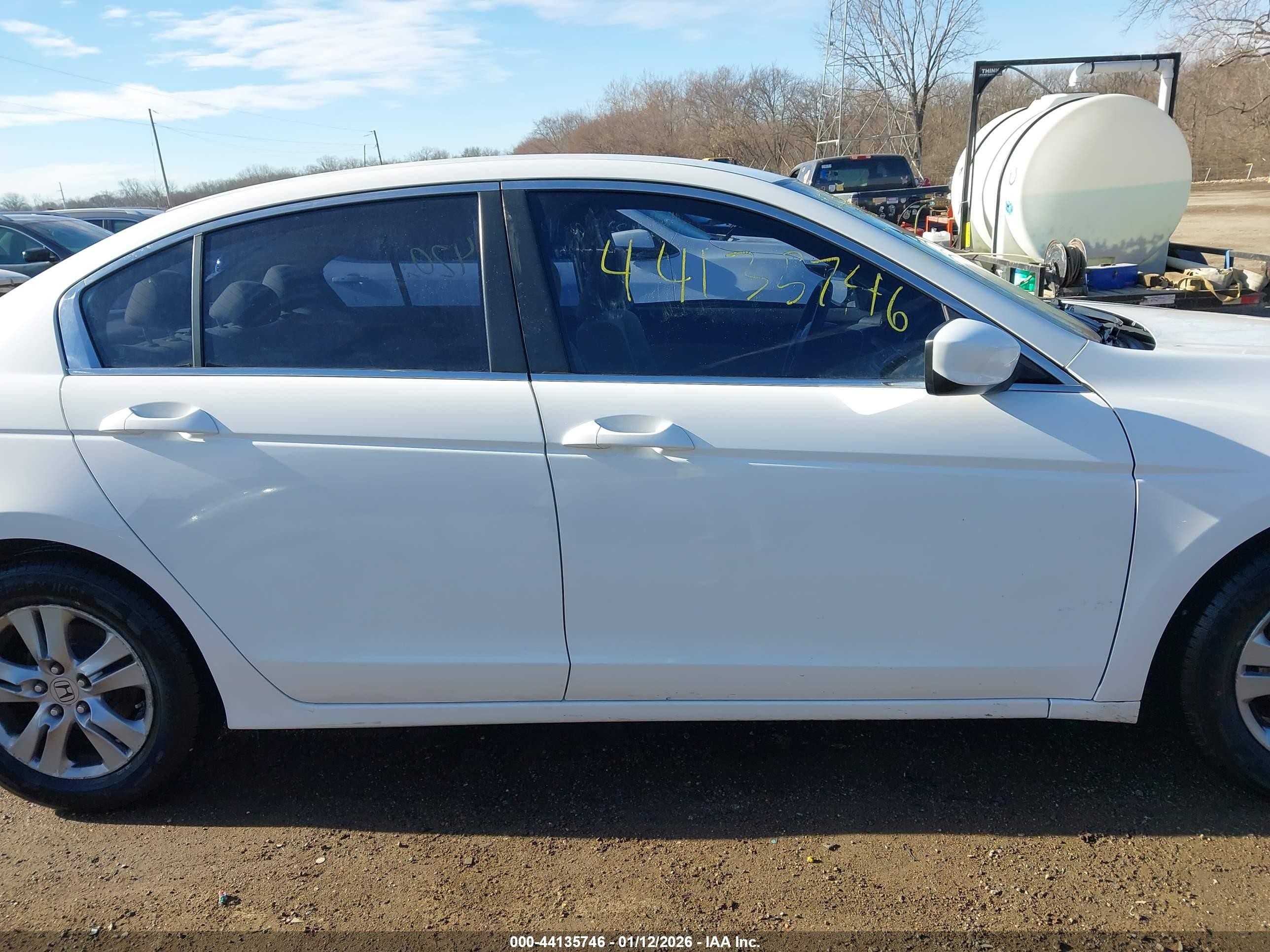 2011 Honda Accord 2.4 Lx-p White vin: 1HGCP2F49BA048741