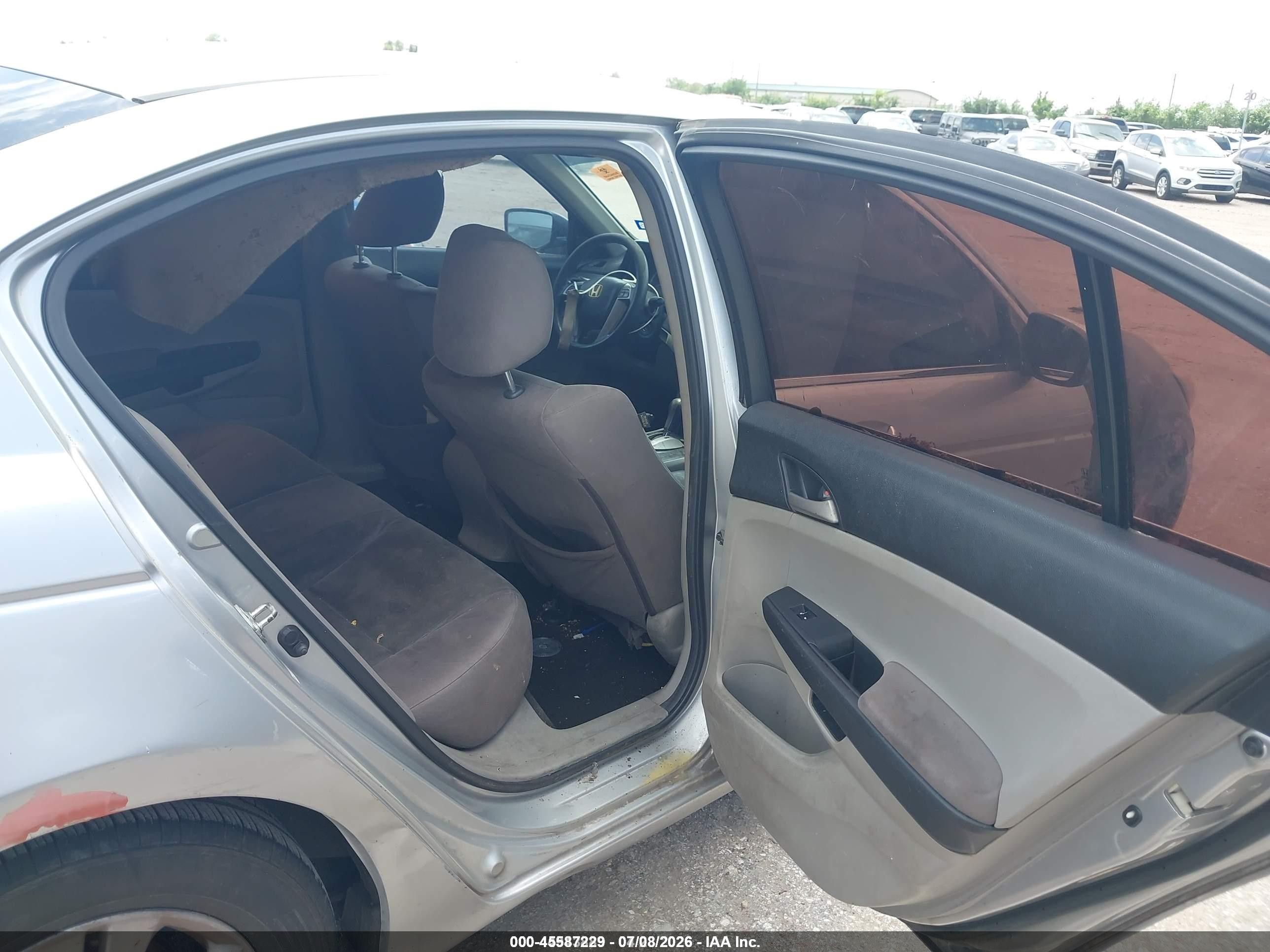 2012 Honda Accord 2.4 Lx-p Silver vin: 1HGCP2F49CA201782