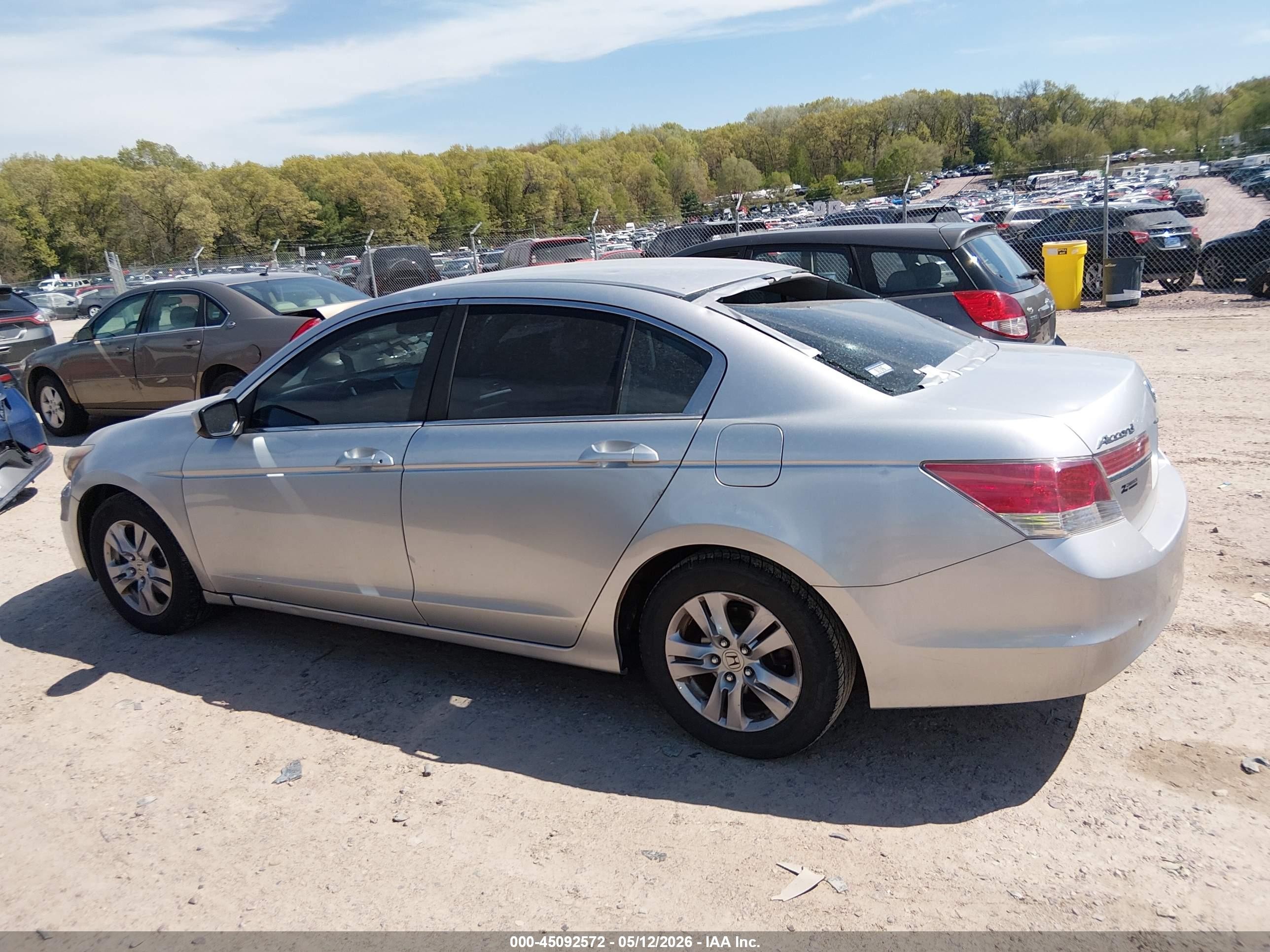2012 Honda Accord 2.4 Lx-p Silver vin: 1HGCP2F49CA209395