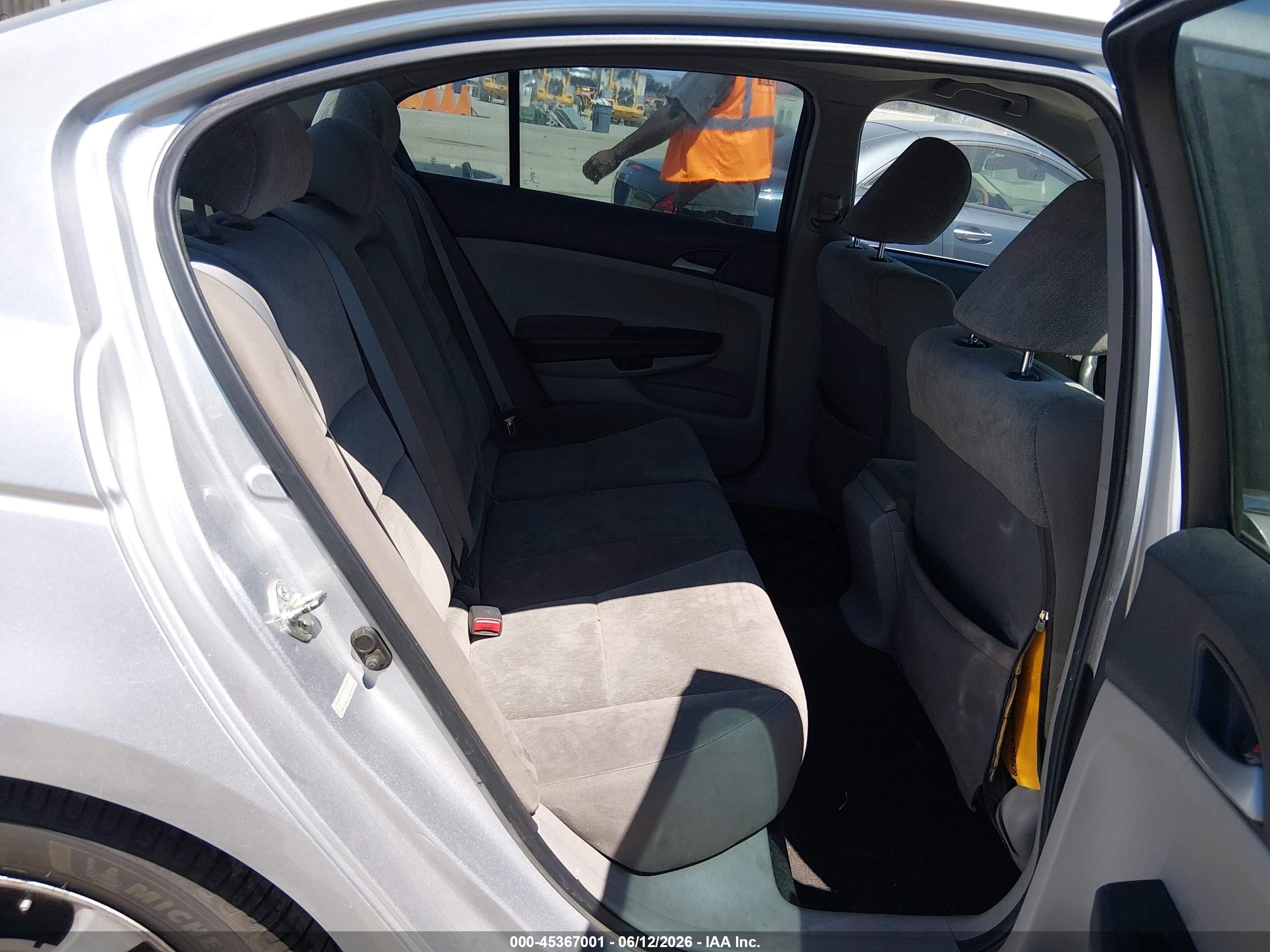 2010 Honda Accord 2.4 Lx-p Silver vin: 1HGCP2F4XAA001877