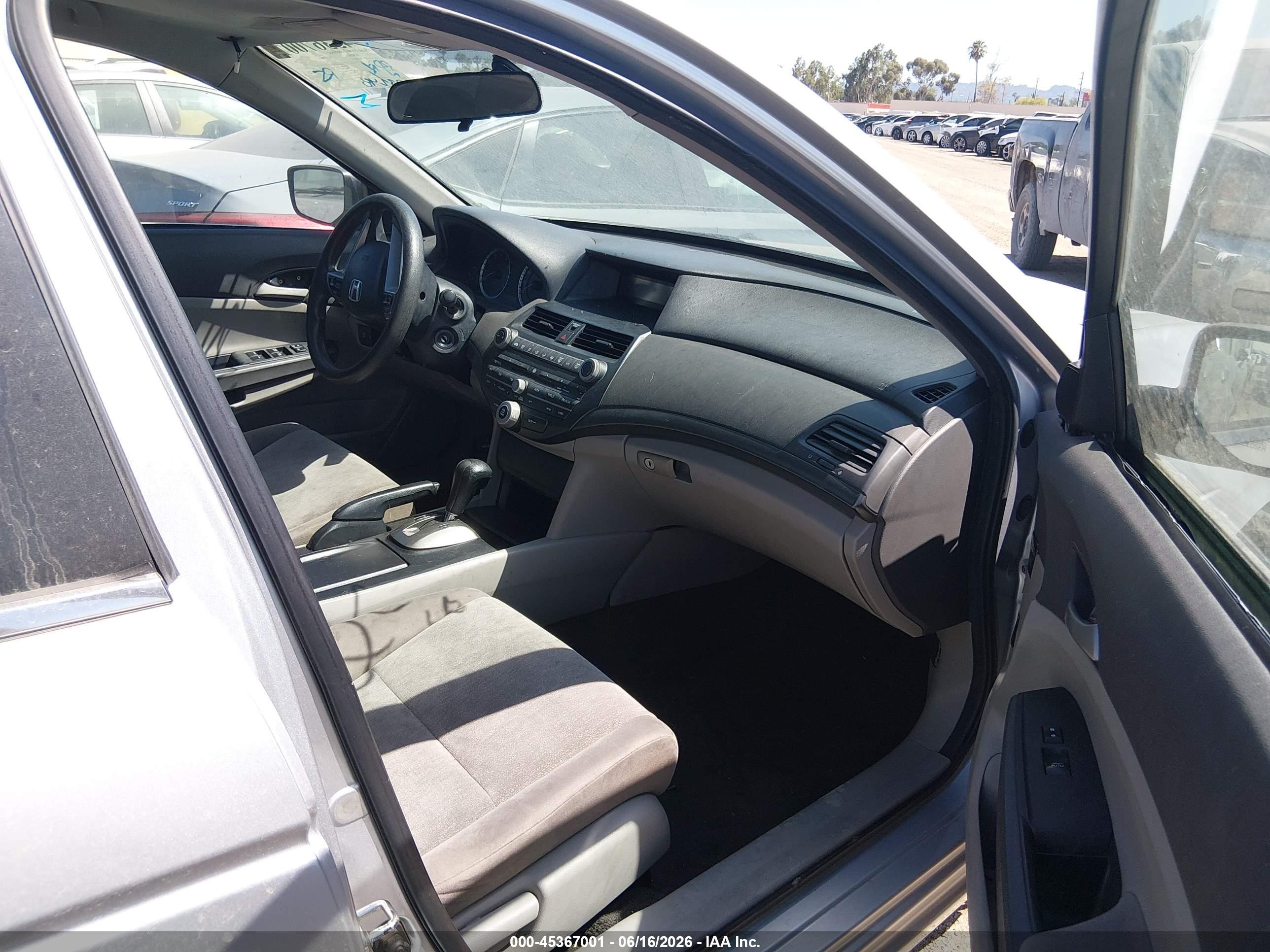 2010 Honda Accord 2.4 Lx-p Silver vin: 1HGCP2F4XAA001877