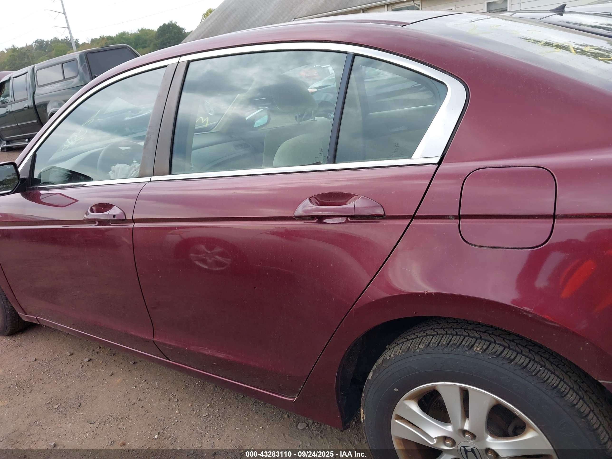2010 Honda Accord 2.4 Lx-p Burgundy vin: 1HGCP2F4XAA160396