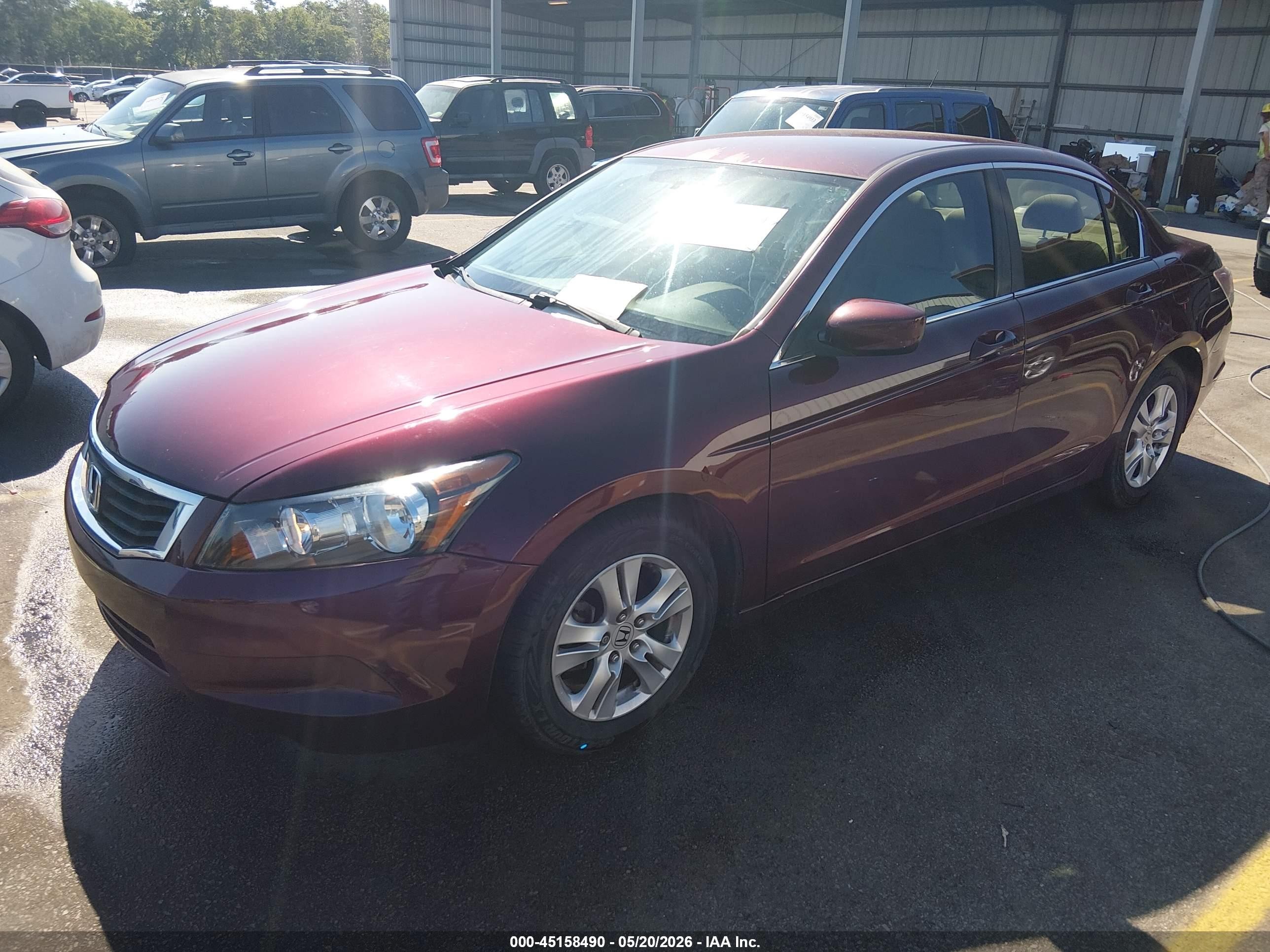 2010 Honda Accord 2.4 Lx-p Red vin: 1HGCP2F4XAA178879