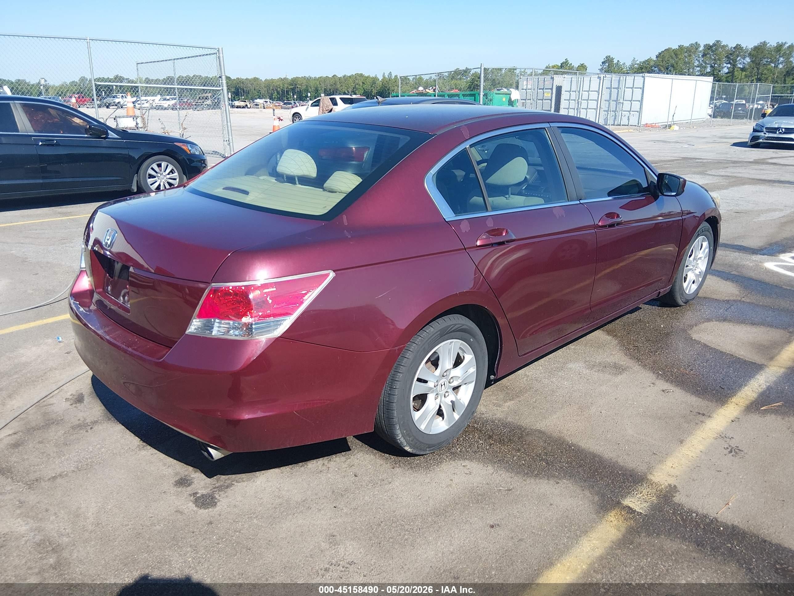 2010 Honda Accord 2.4 Lx-p Red vin: 1HGCP2F4XAA178879