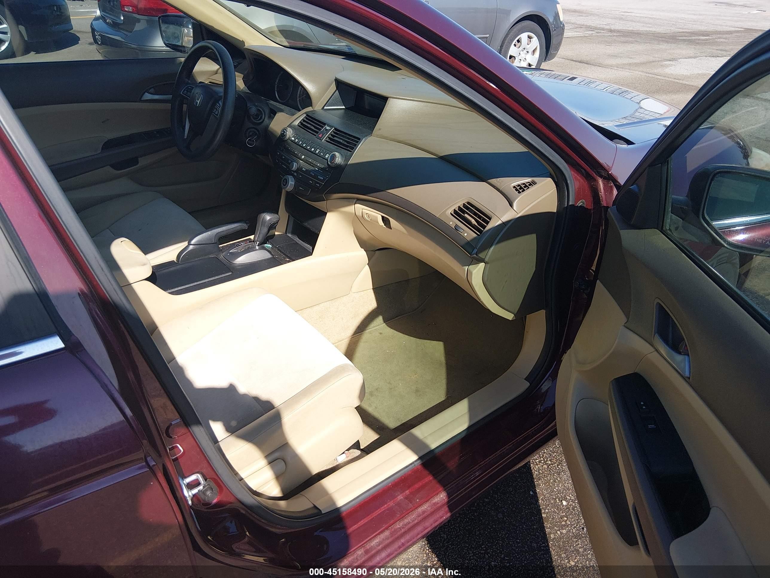 2010 Honda Accord 2.4 Lx-p Red vin: 1HGCP2F4XAA178879