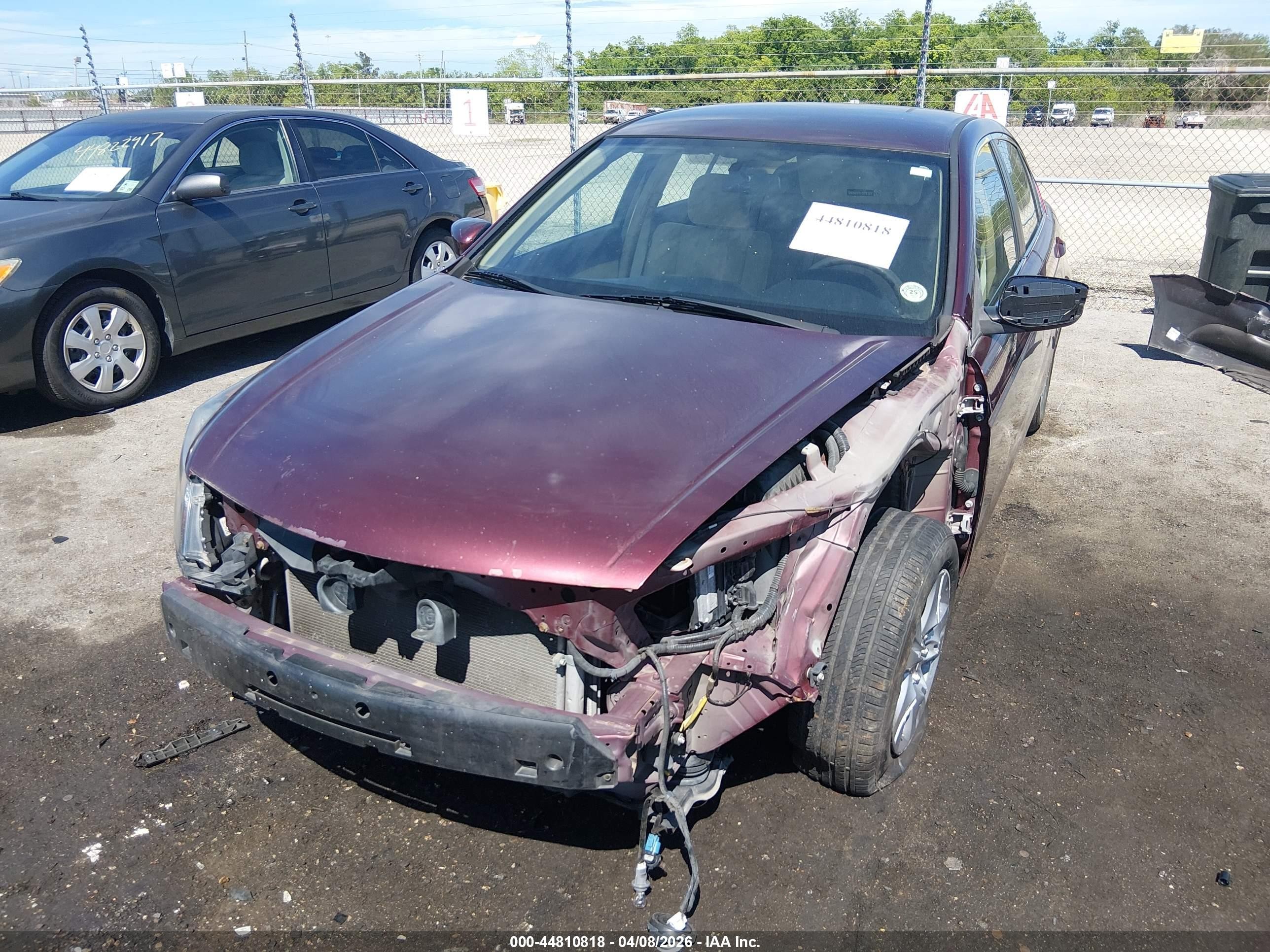 2011 Honda Accord 2.4 Lx-p Burgundy vin: 1HGCP2F4XBA042060