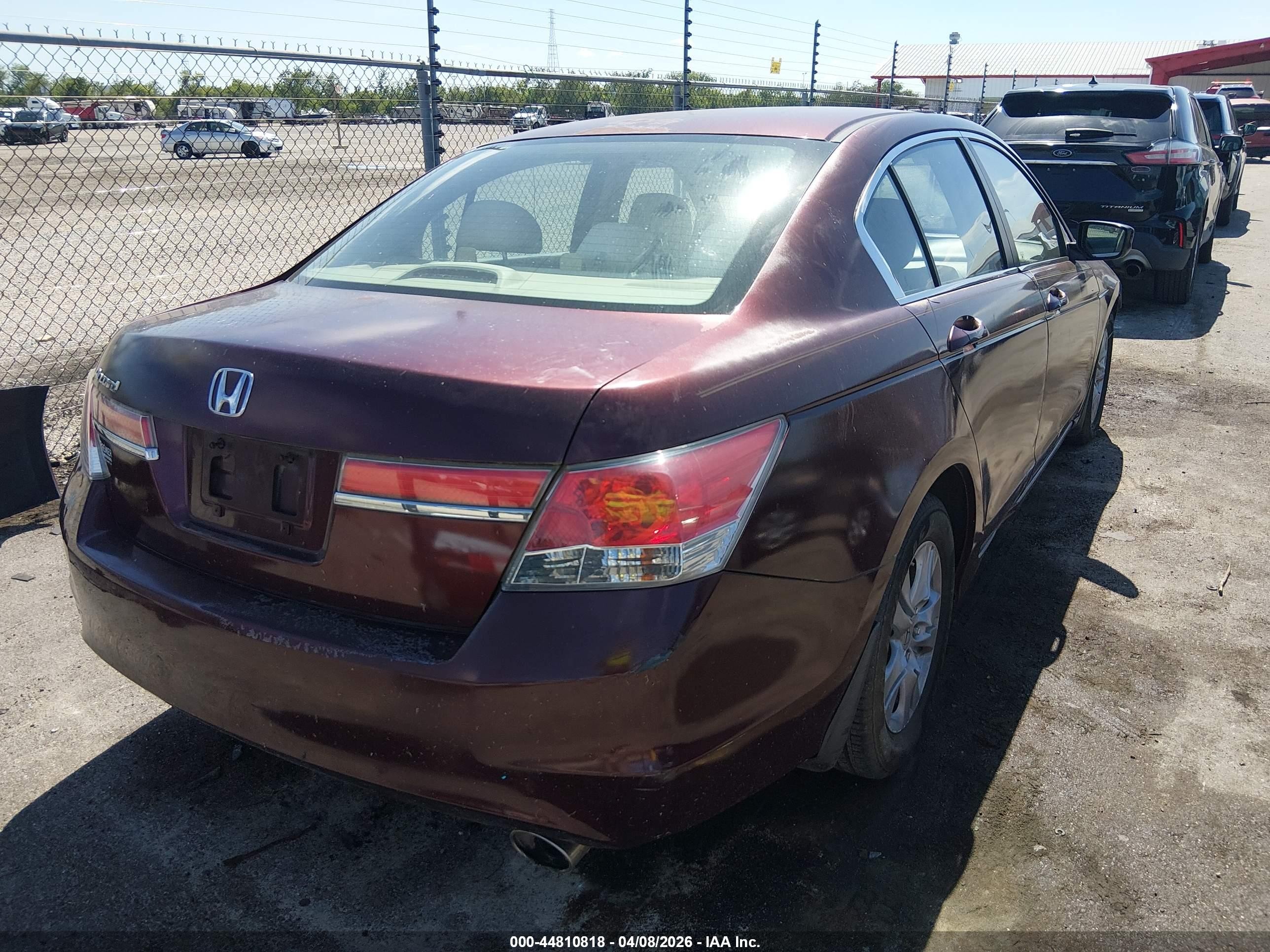 2011 Honda Accord 2.4 Lx-p Burgundy vin: 1HGCP2F4XBA042060