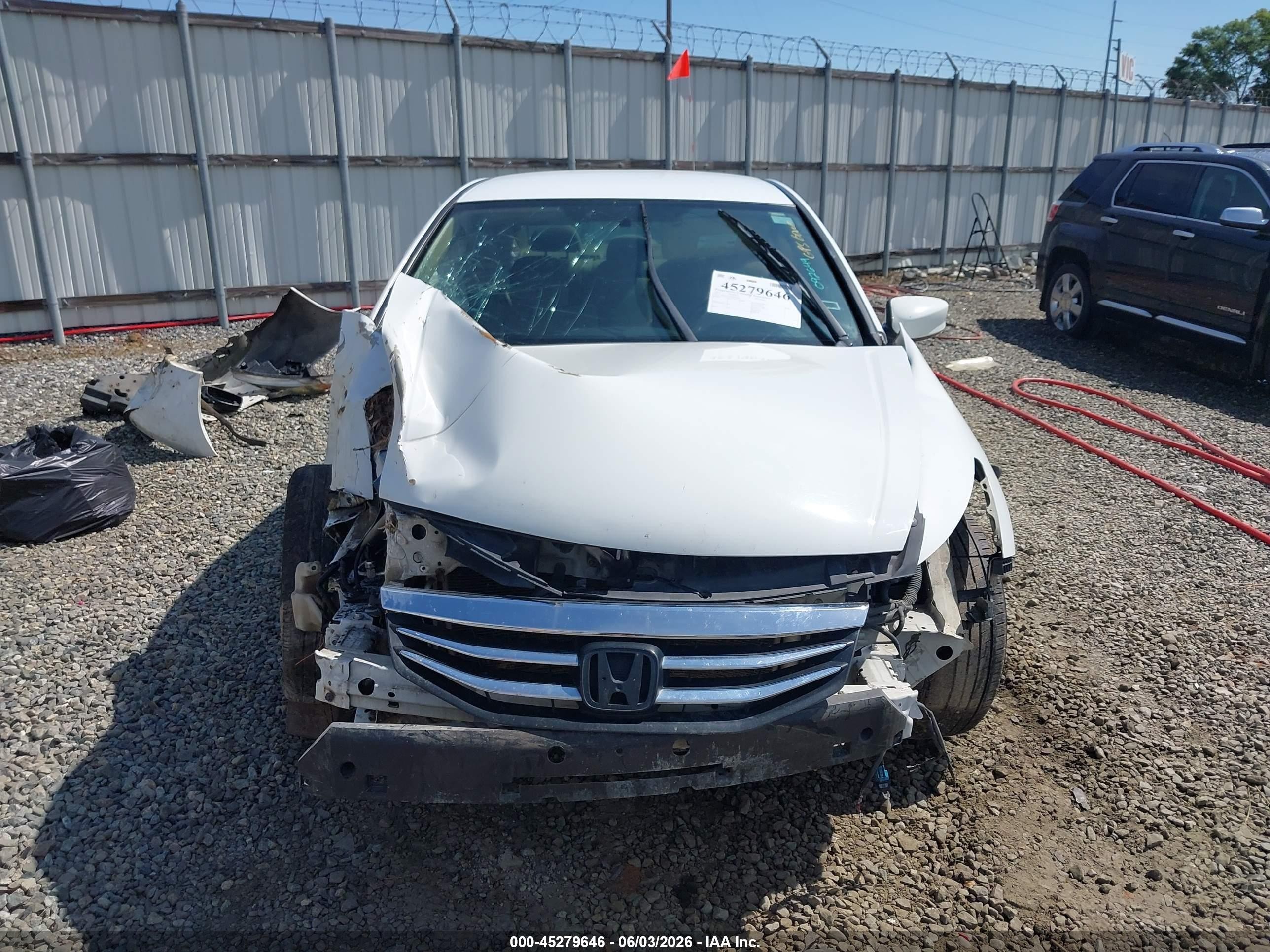 2011 Honda Accord 2.4 Lx-p White vin: 1HGCP2F4XBA092649