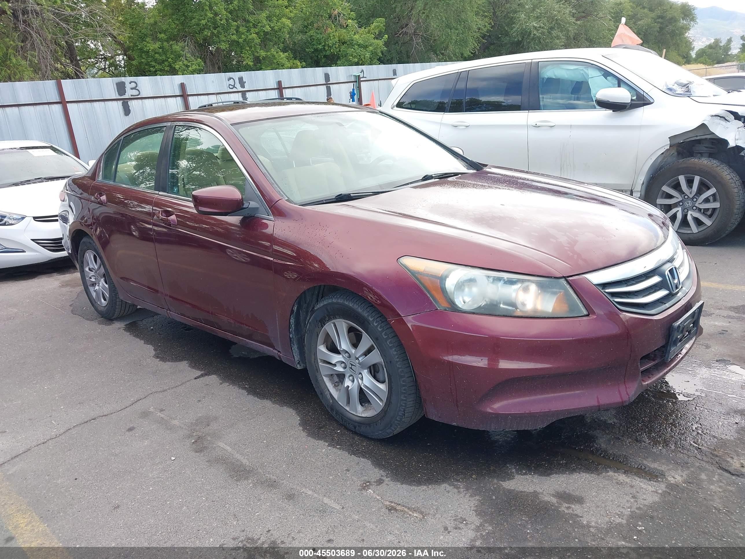 2011 Honda Accord 2.4 Lx-p Maroon vin: 1HGCP2F4XBA143079