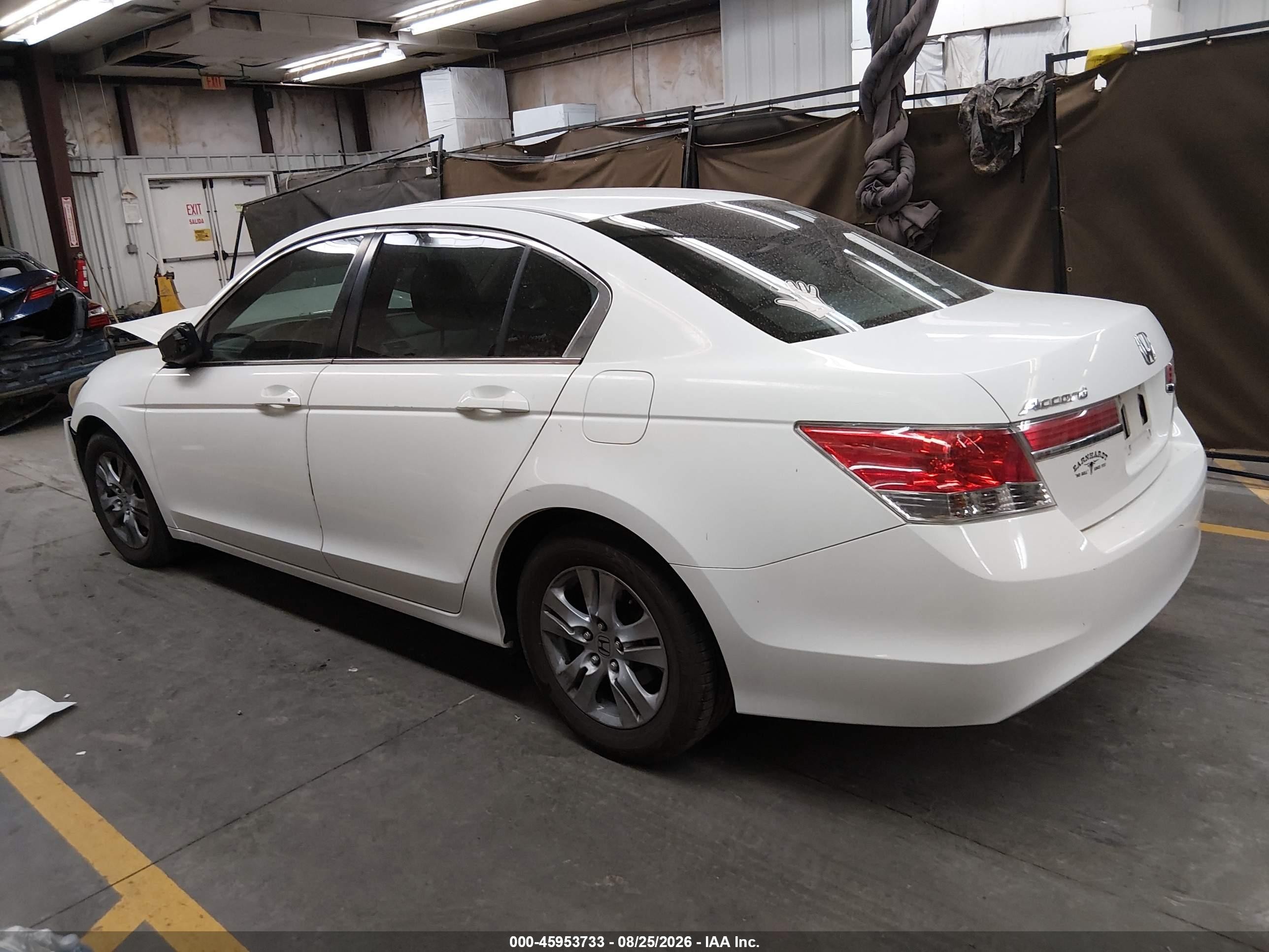 2012 Honda Accord 2.4 Lx-p White vin: 1HGCP2F4XCA017063