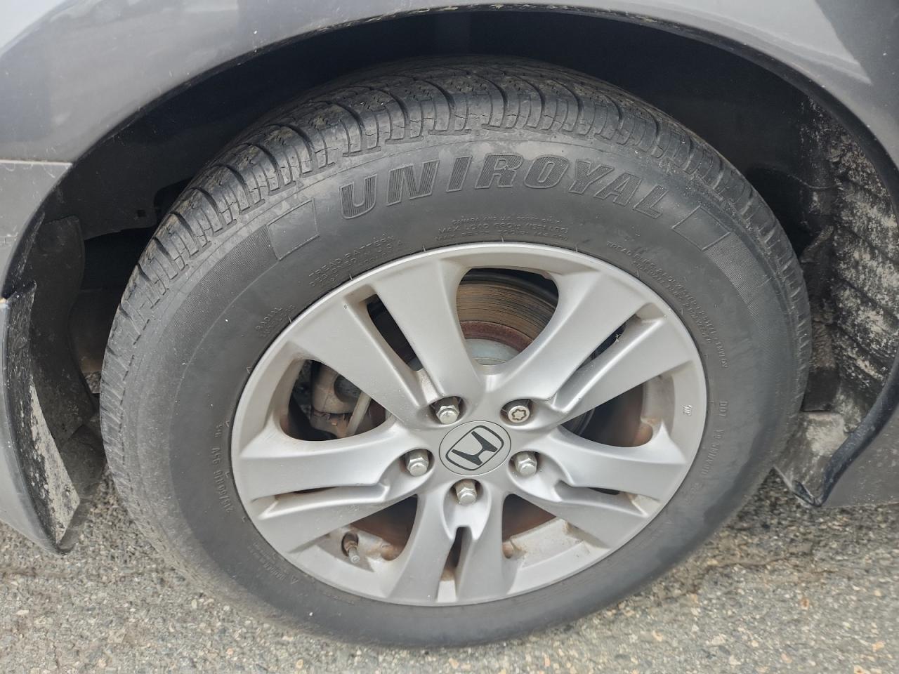 2012 Honda Accord Lxp Charcoal vin: 1HGCP2F4XCA072130 Damage: Right Rear Tire, Worn, Replacement Required