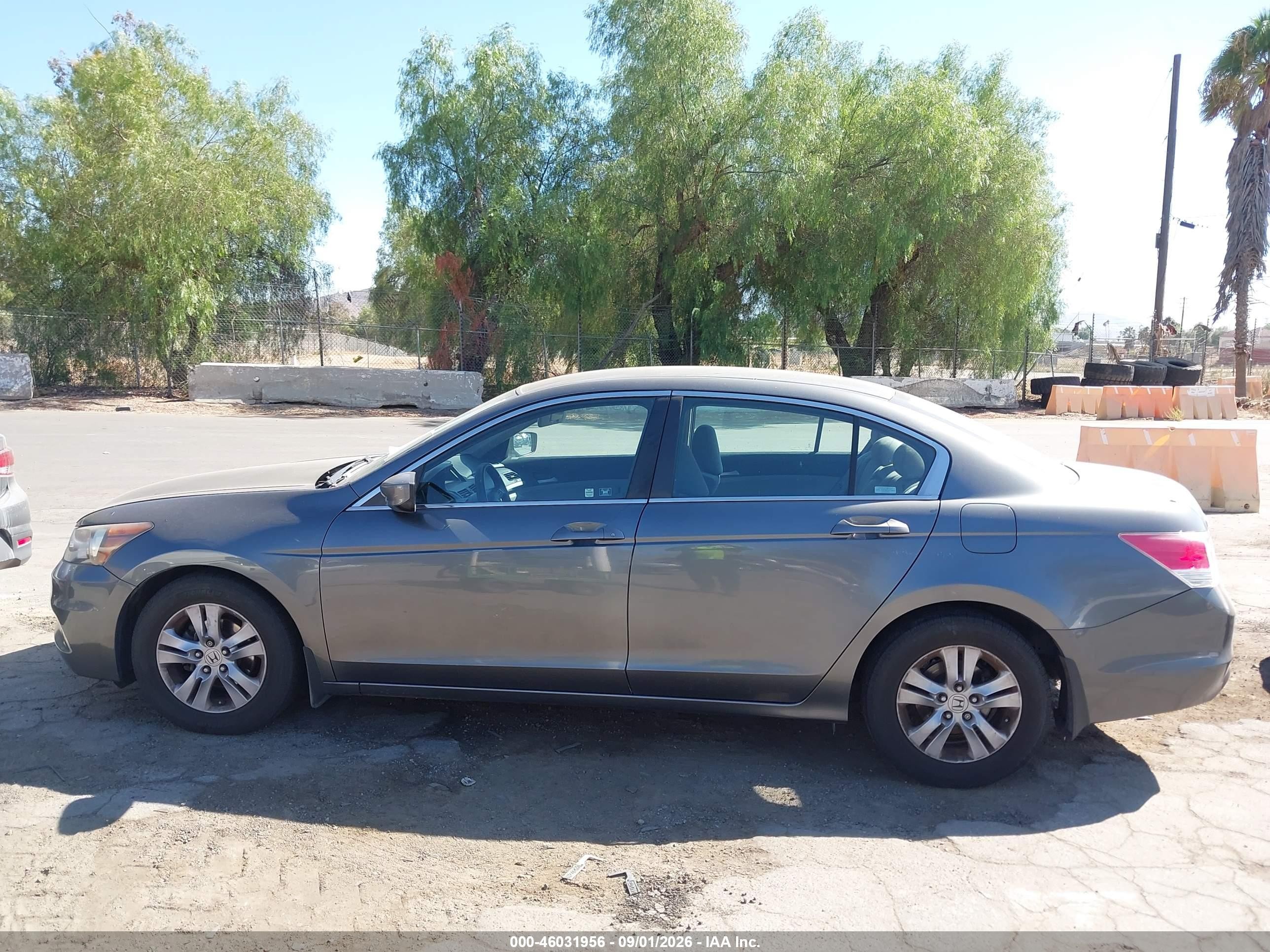 2012 Honda Accord 2.4 Lx-p Gray vin: 1HGCP2F4XCA184359