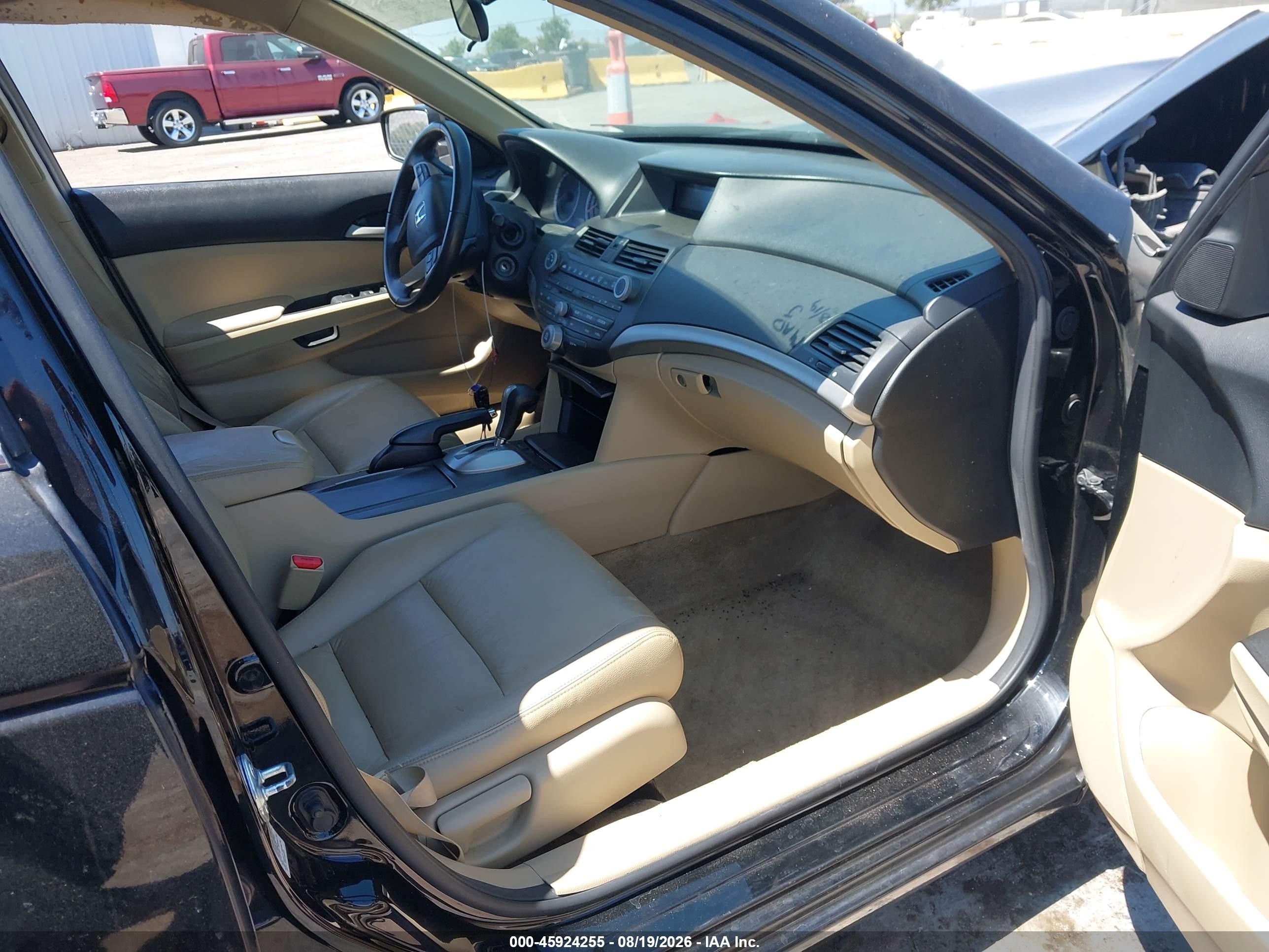 2011 Honda Accord 2.4 Se Черный vin: 1HGCP2F60BA154786