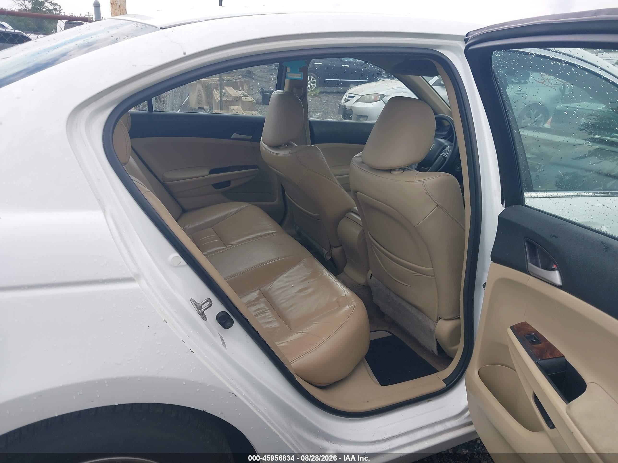 2012 Honda Accord 2.4 Se Белый vin: 1HGCP2F60CA031698