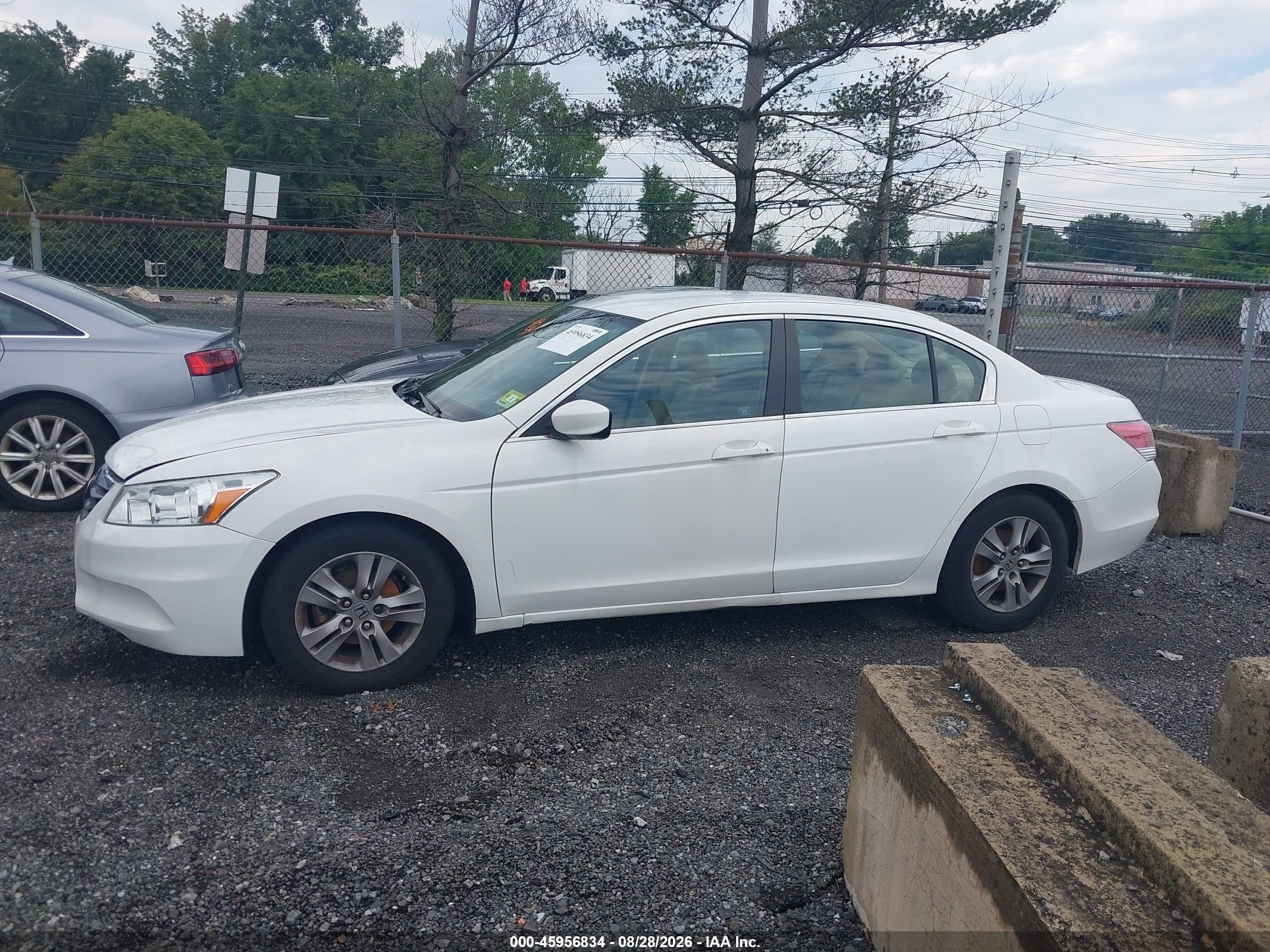 2012 Honda Accord 2.4 Se Белый vin: 1HGCP2F60CA031698