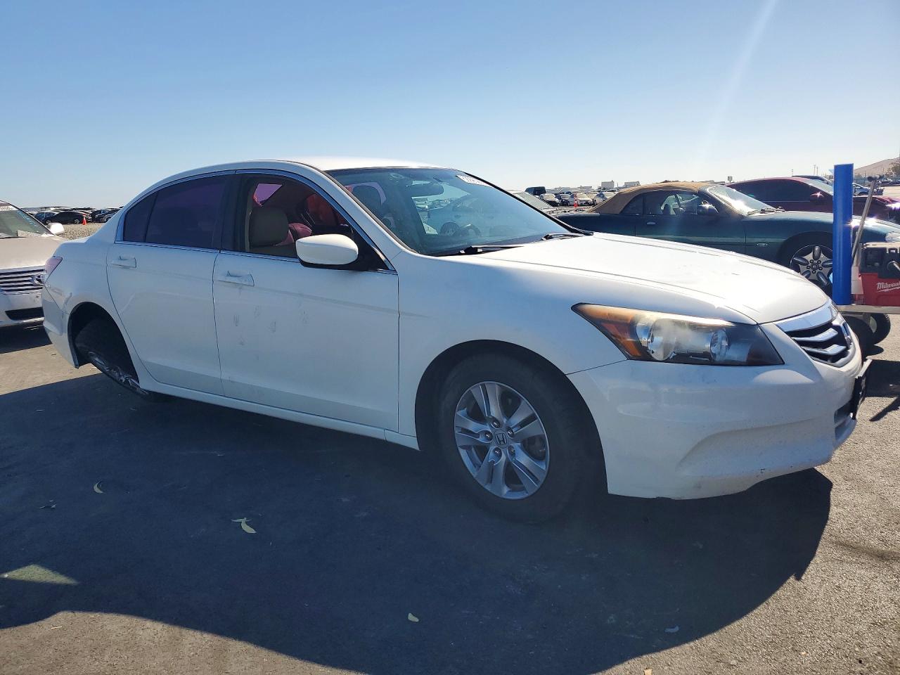 2012 Honda Accord White vin: 1HGCP2F60CA102821