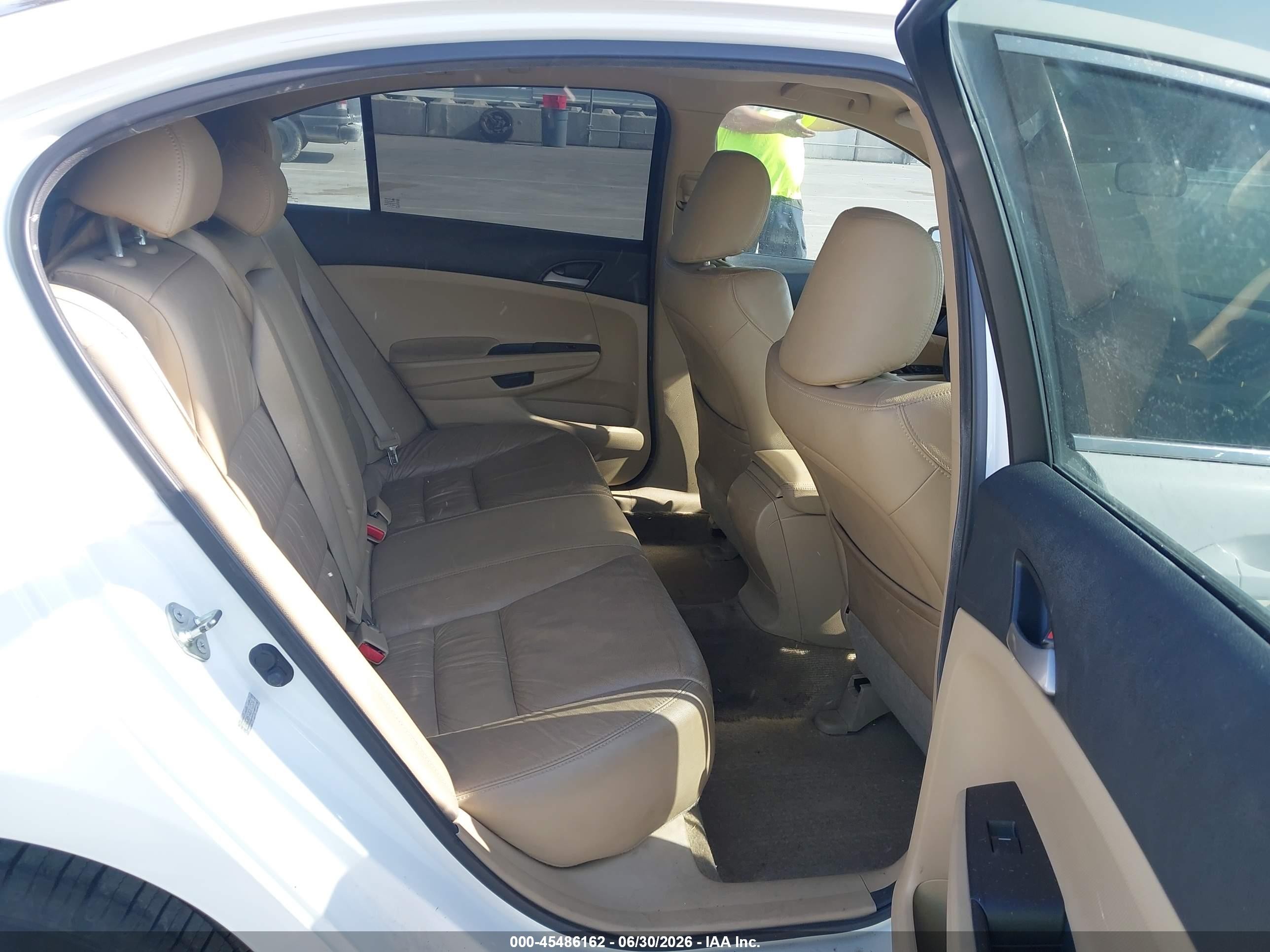 2012 Honda Accord 2.4 Se White vin: 1HGCP2F60CA143529