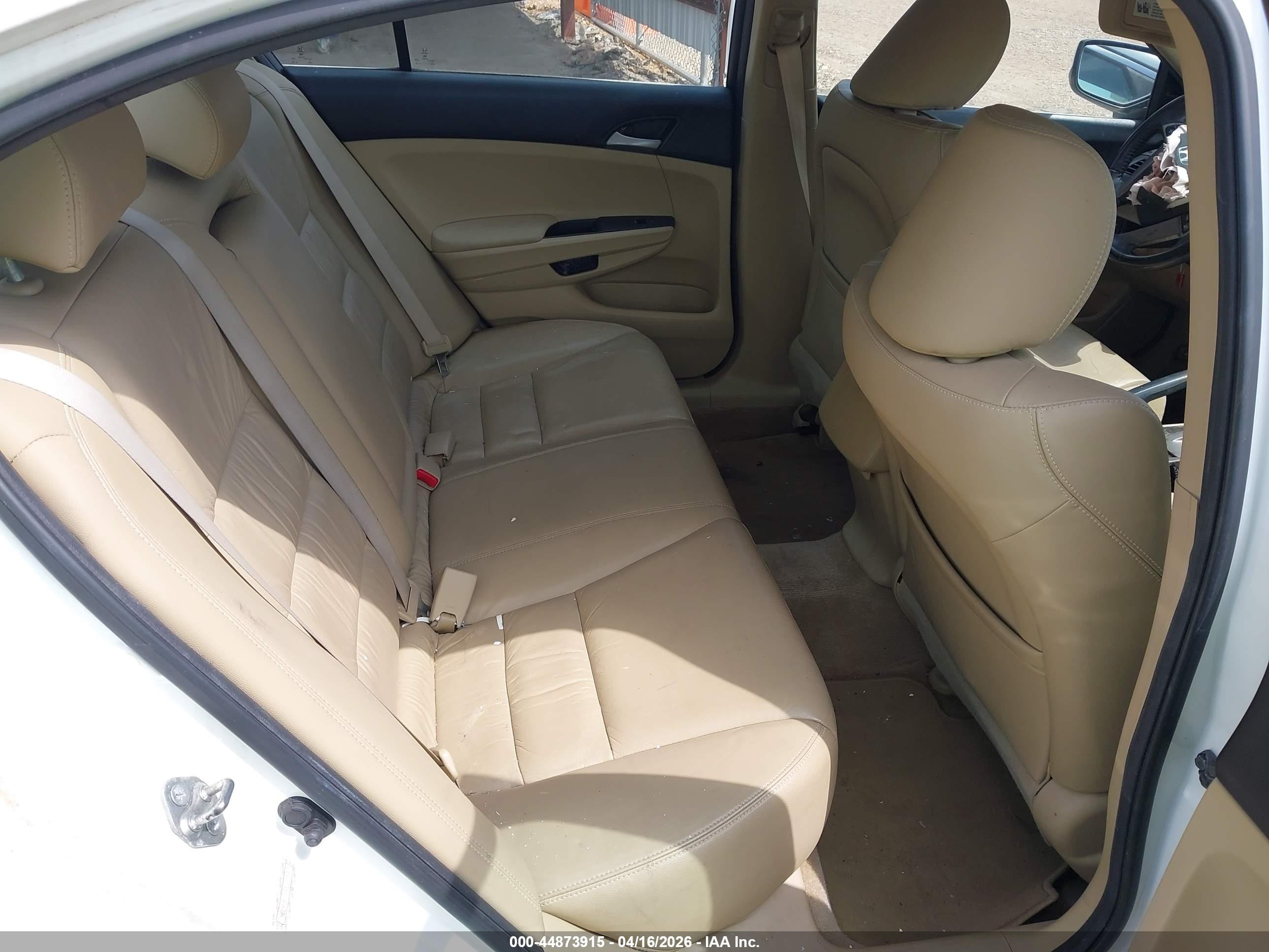2011 Honda Accord 2.4 Se White vin: 1HGCP2F61BA105886