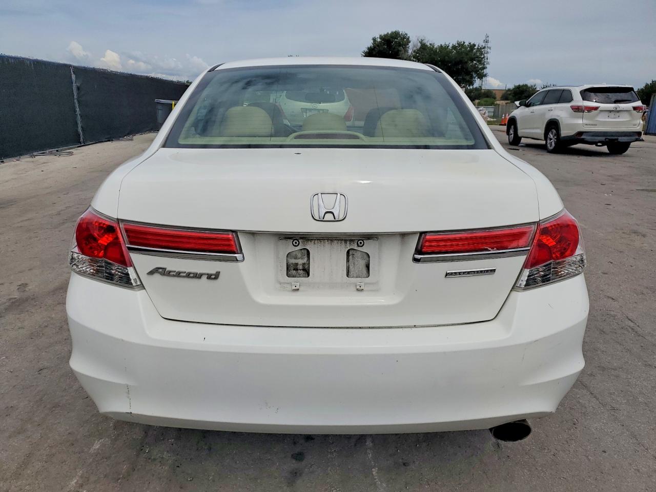 2012 Honda Accord Se White vin: 1HGCP2F61CA023755