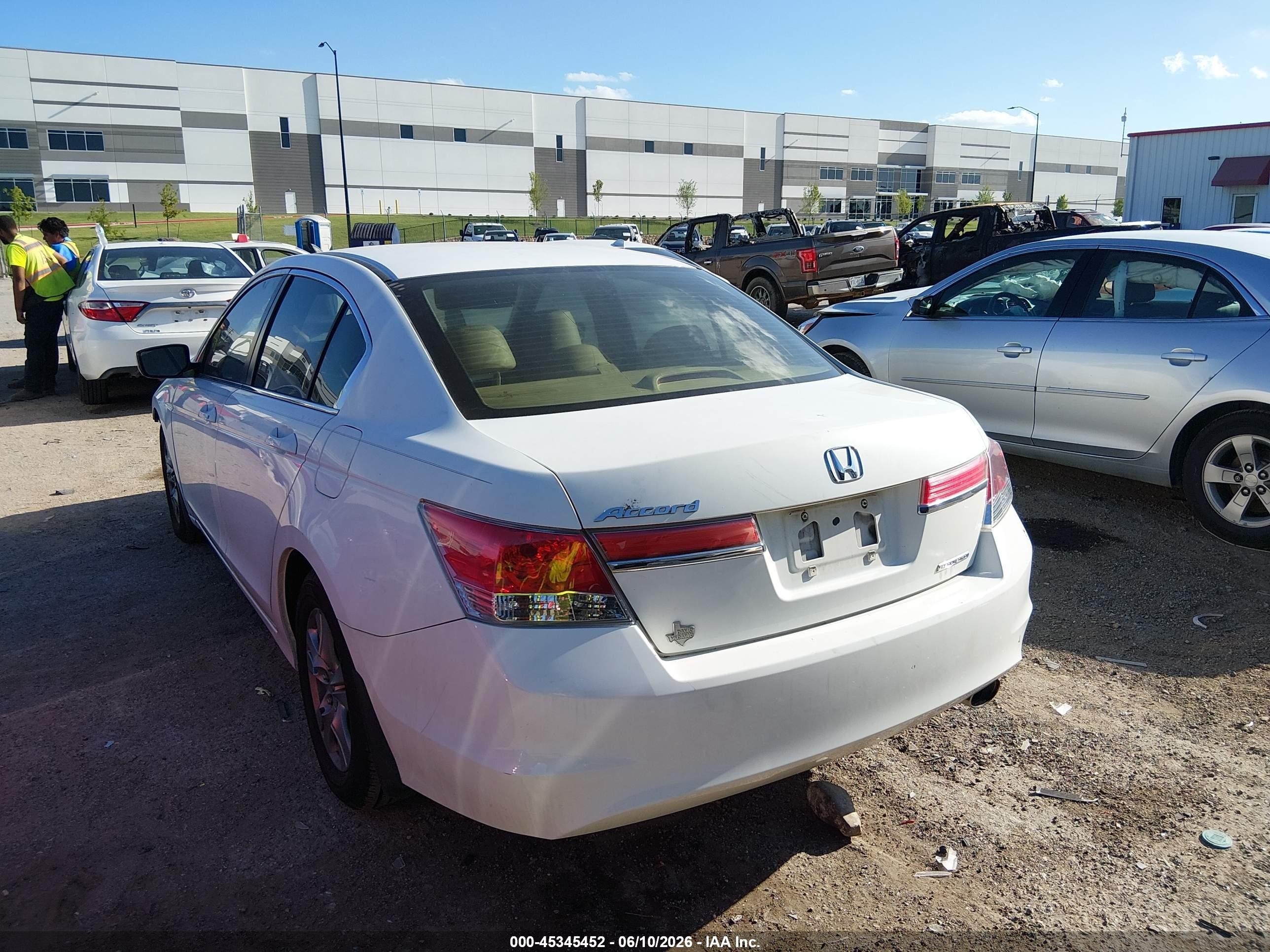 2012 Honda Accord 2.4 Se White vin: 1HGCP2F61CA084975