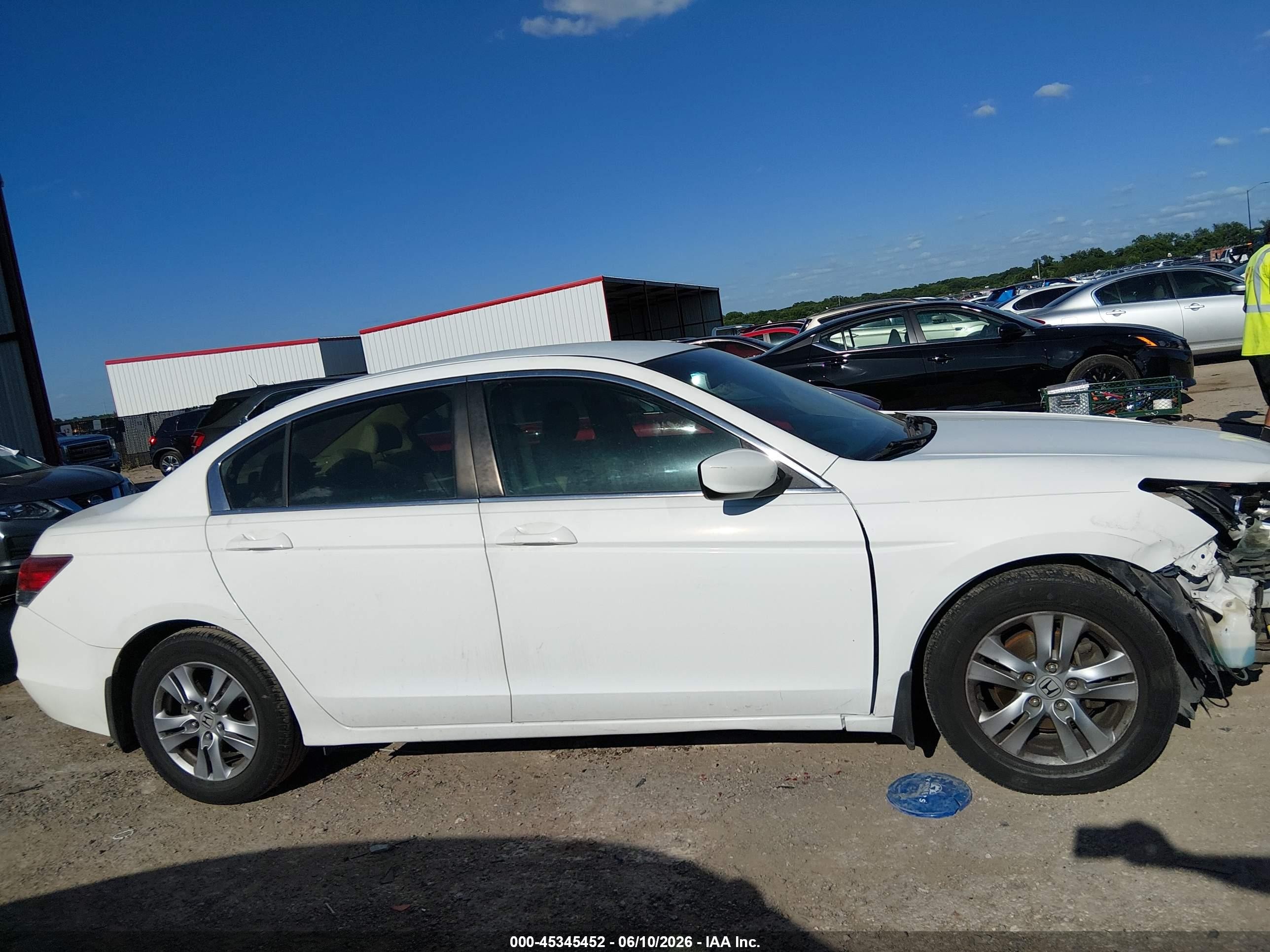 2012 Honda Accord 2.4 Se White vin: 1HGCP2F61CA084975
