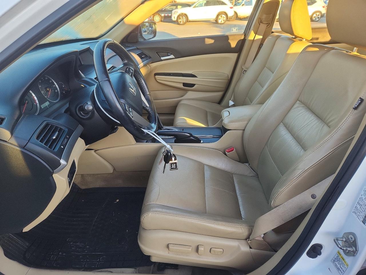 2012 Honda Accord Se Белый vin: 1HGCP2F61CA116033