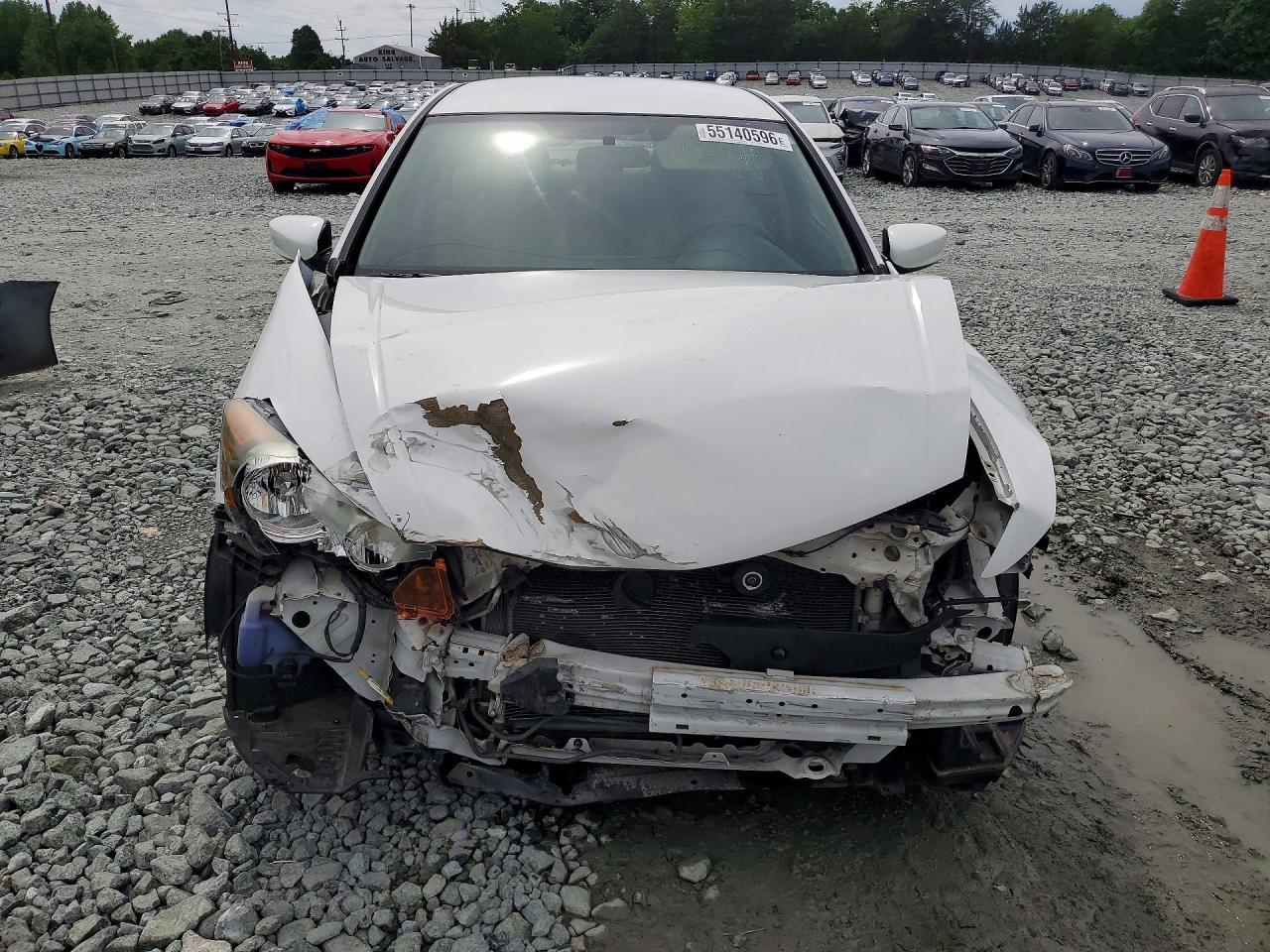 2012 Hond Accord White vin: 1HGCP2F61CA131552