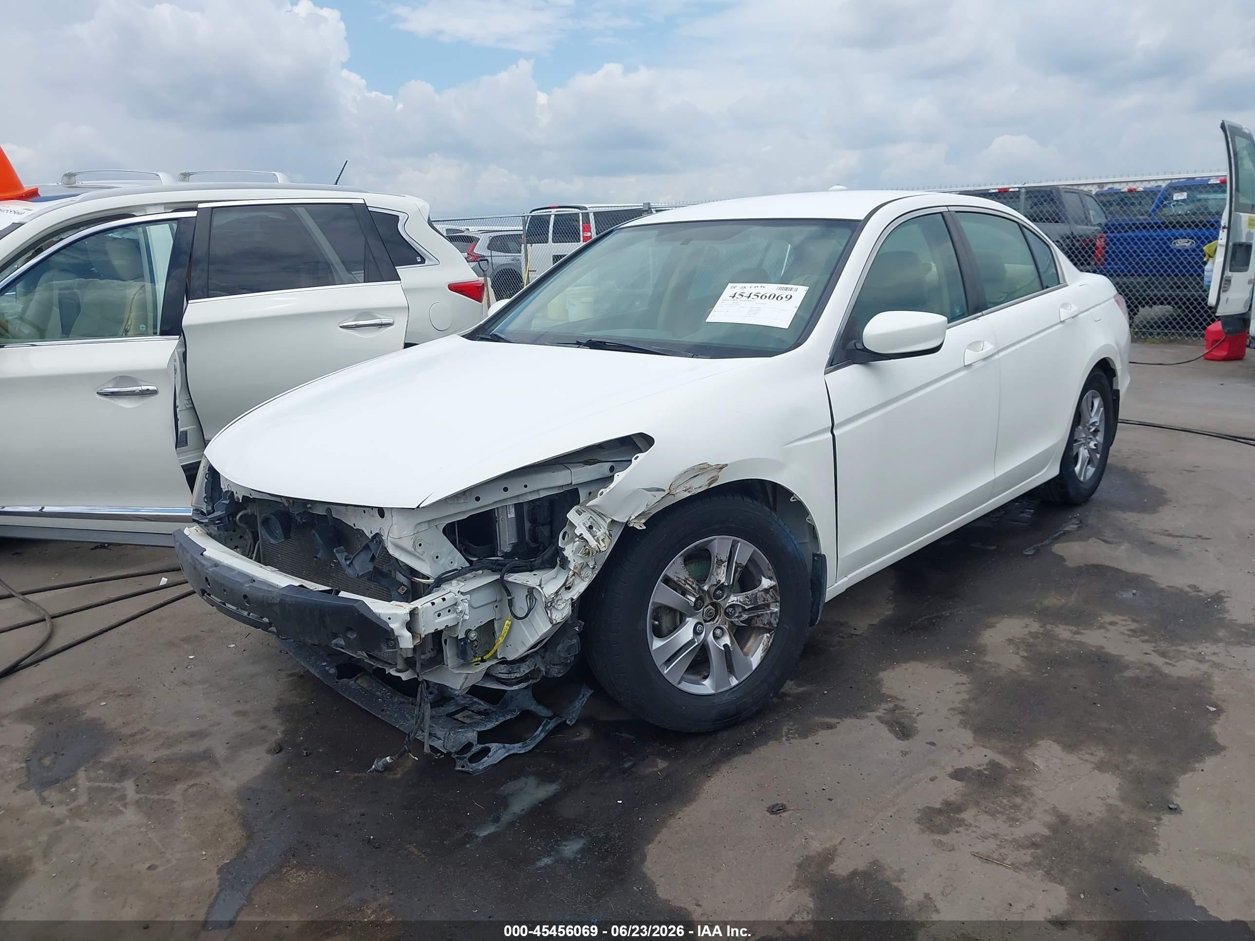 2012 Honda Accord 2.4 Se White vin: 1HGCP2F61CA194571