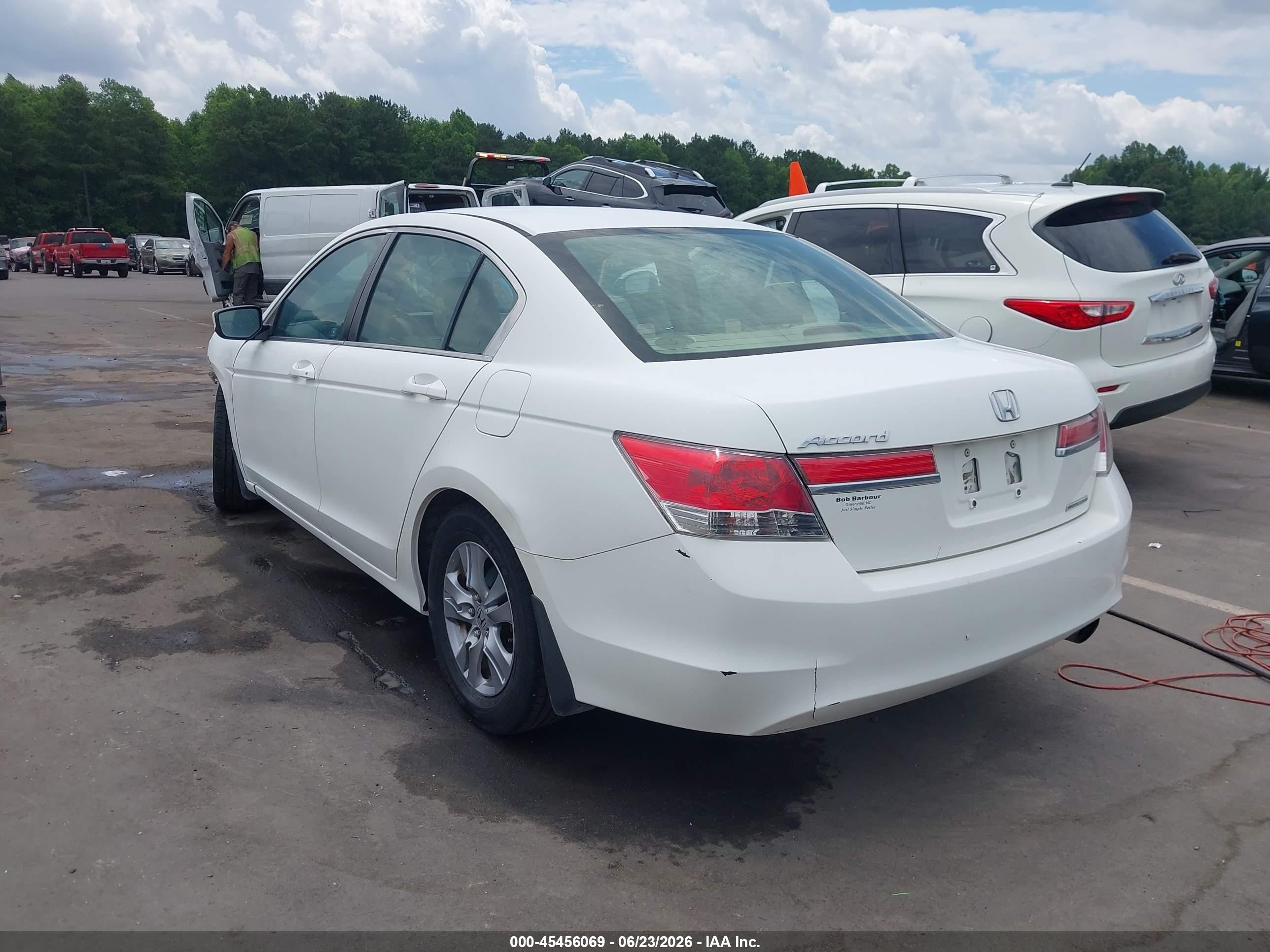 2012 Honda Accord 2.4 Se White vin: 1HGCP2F61CA194571