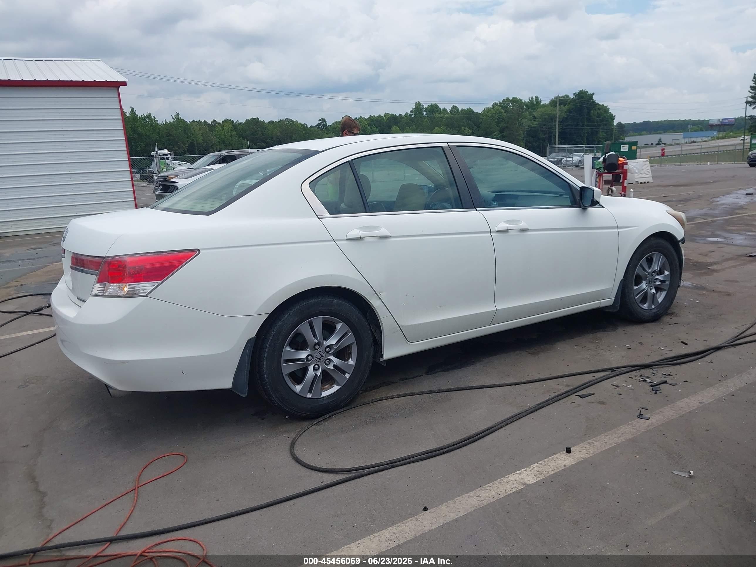 2012 Honda Accord 2.4 Se White vin: 1HGCP2F61CA194571