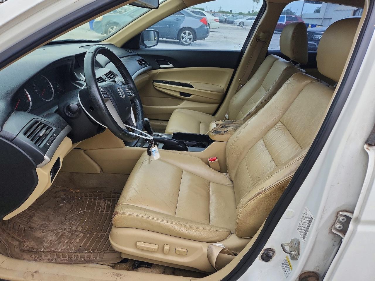2011 Honda Accord Se White vin: 1HGCP2F62BA035332