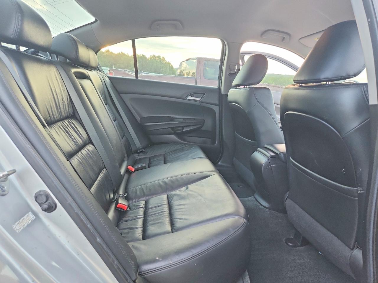 2012 Honda Accord Se Silver vin: 1HGCP2F62CA084189