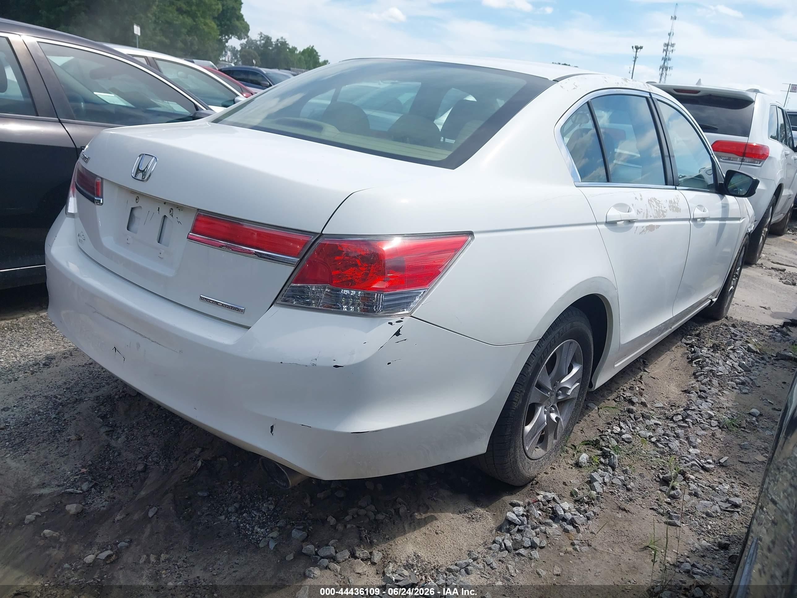 2012 Honda Accord 2.4 Se White vin: 1HGCP2F63CA013826