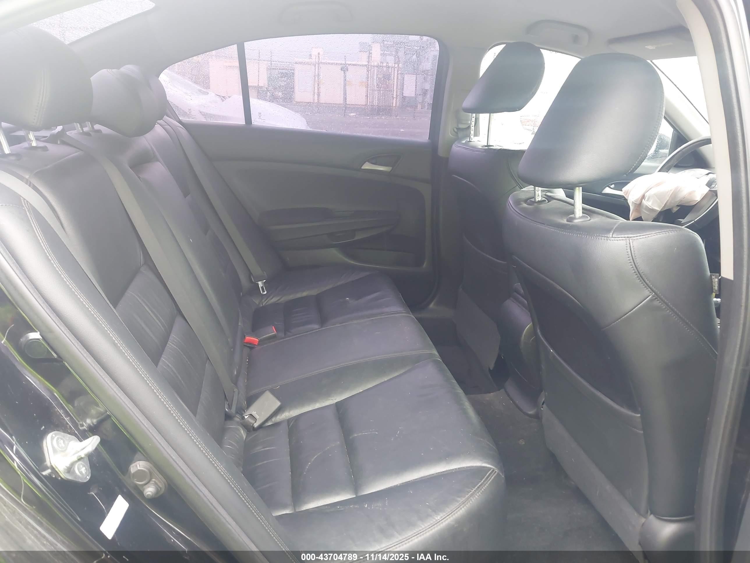 2012 Honda Accord 2.4 Se Черный vin: 1HGCP2F63CA176475