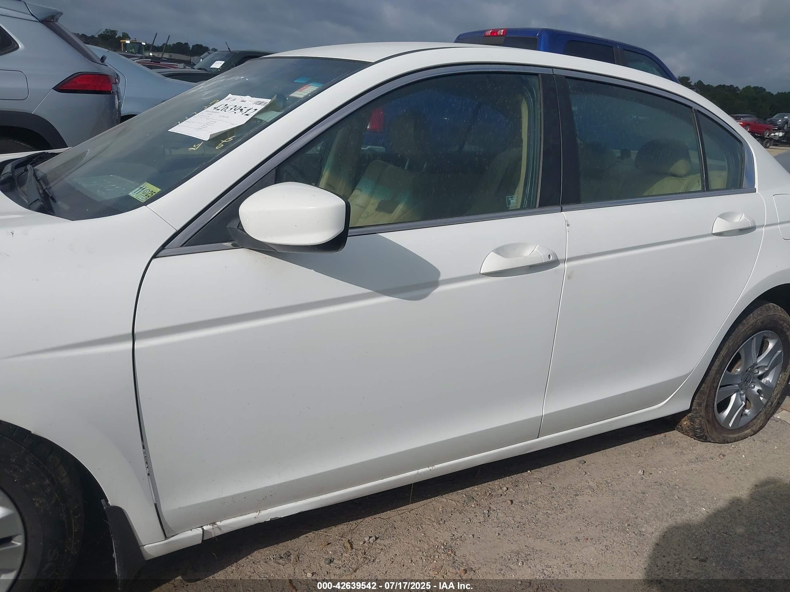 2012 Honda Accord 2.4 Se White vin: 1HGCP2F63CA177805