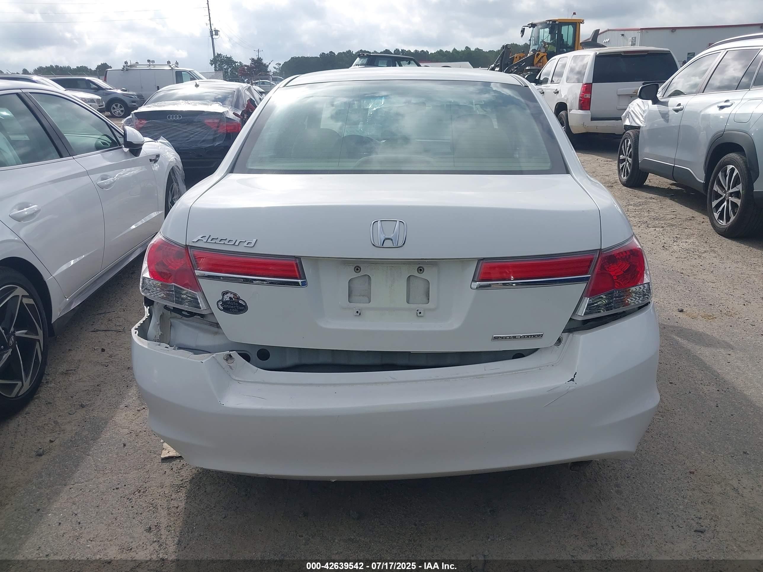 2012 Honda Accord 2.4 Se White vin: 1HGCP2F63CA177805