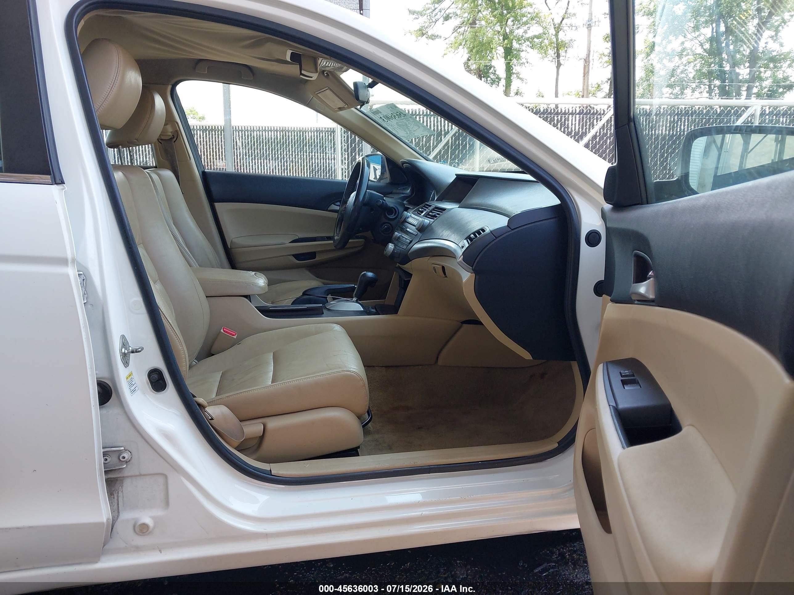 2012 Honda Accord 2.4 Se Белый vin: 1HGCP2F64CA055454