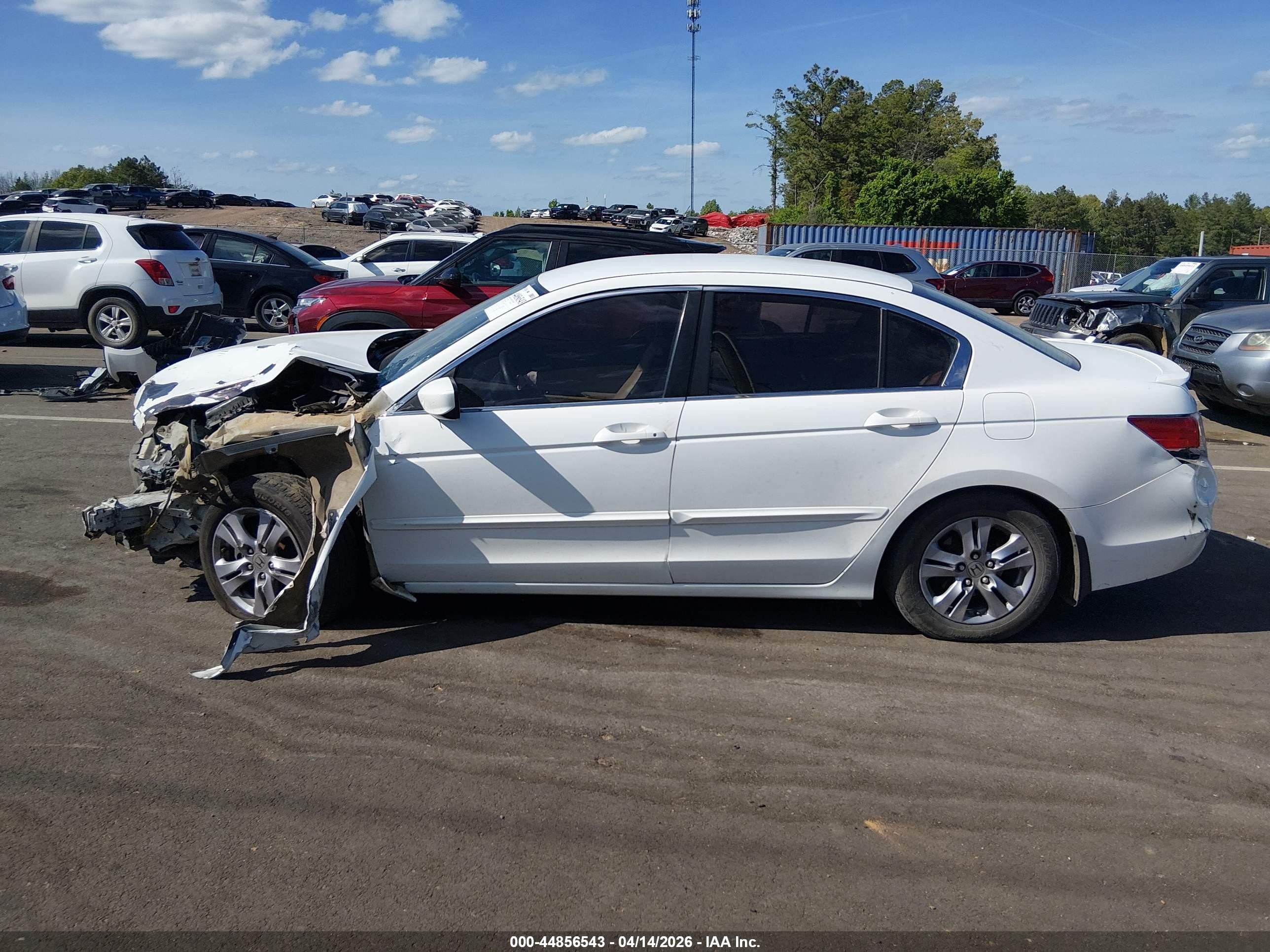 2012 Honda Accord 2.4 Se White vin: 1HGCP2F64CA178834