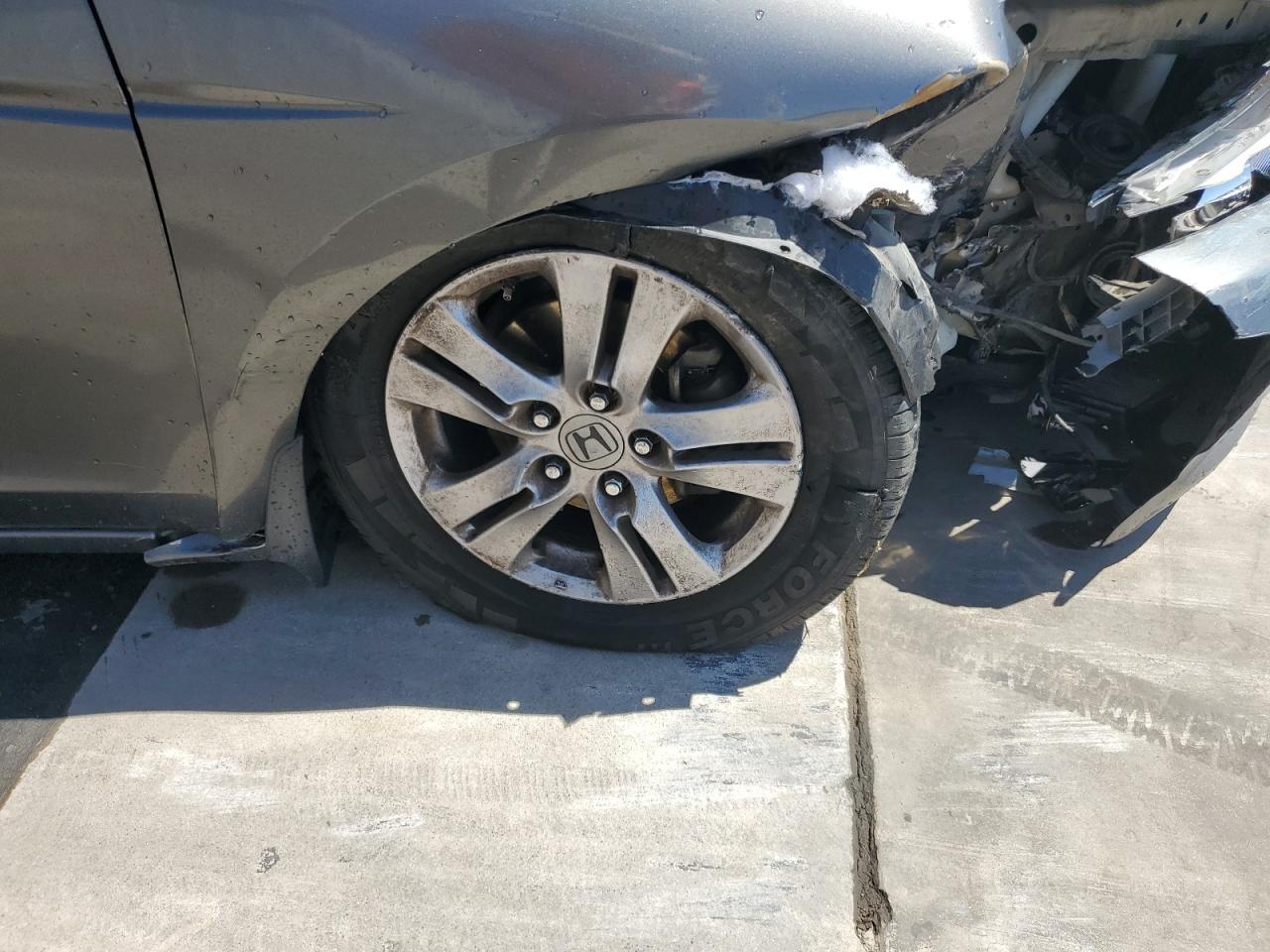 2012 Honda Accord Se Серый vin: 1HGCP2F64CA211525 Damage: Right Front Wheel, Curb Rash, 3 To 4 Inches