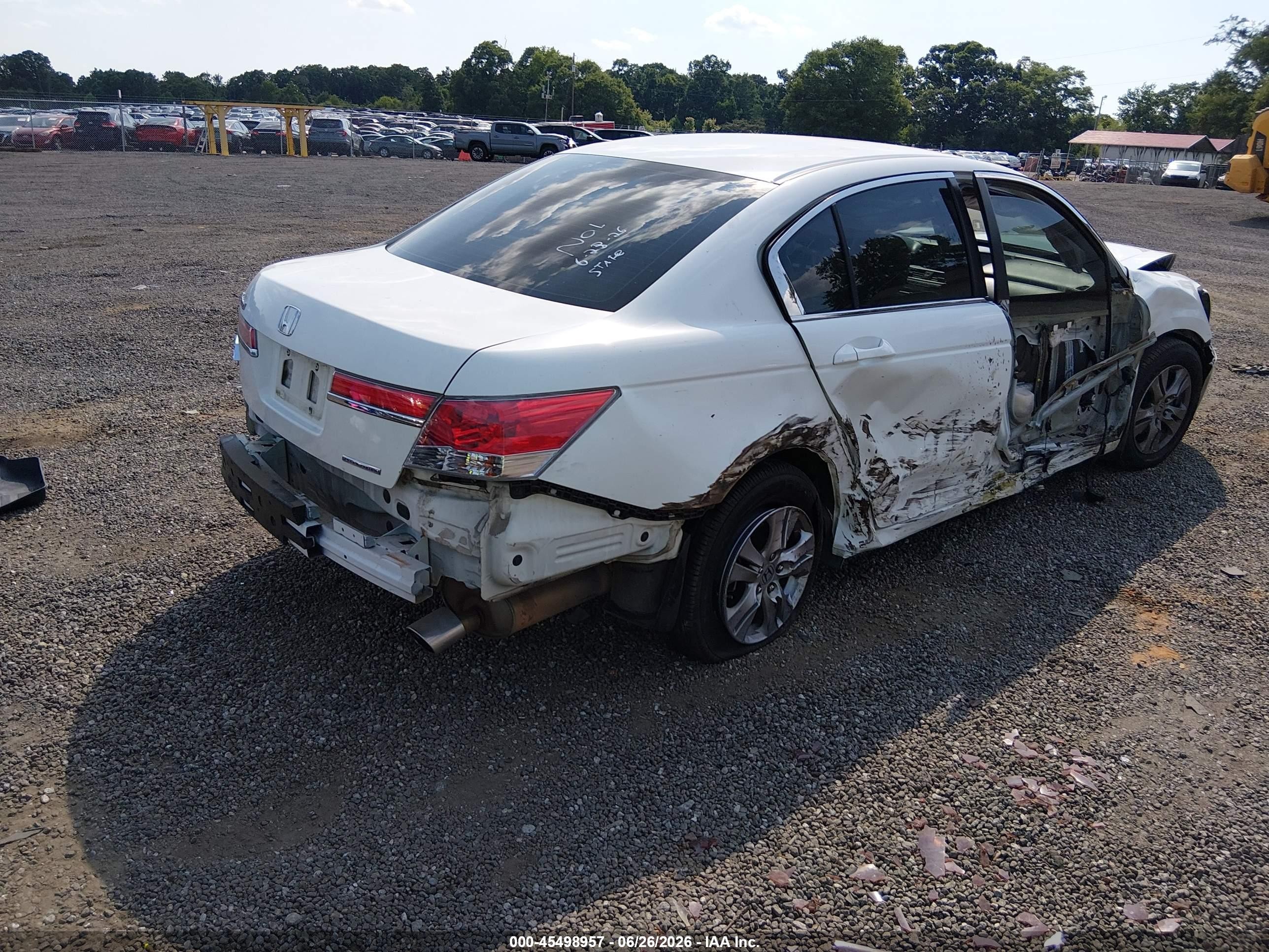 2012 Honda Accord 2.4 Se White vin: 1HGCP2F64CA223187