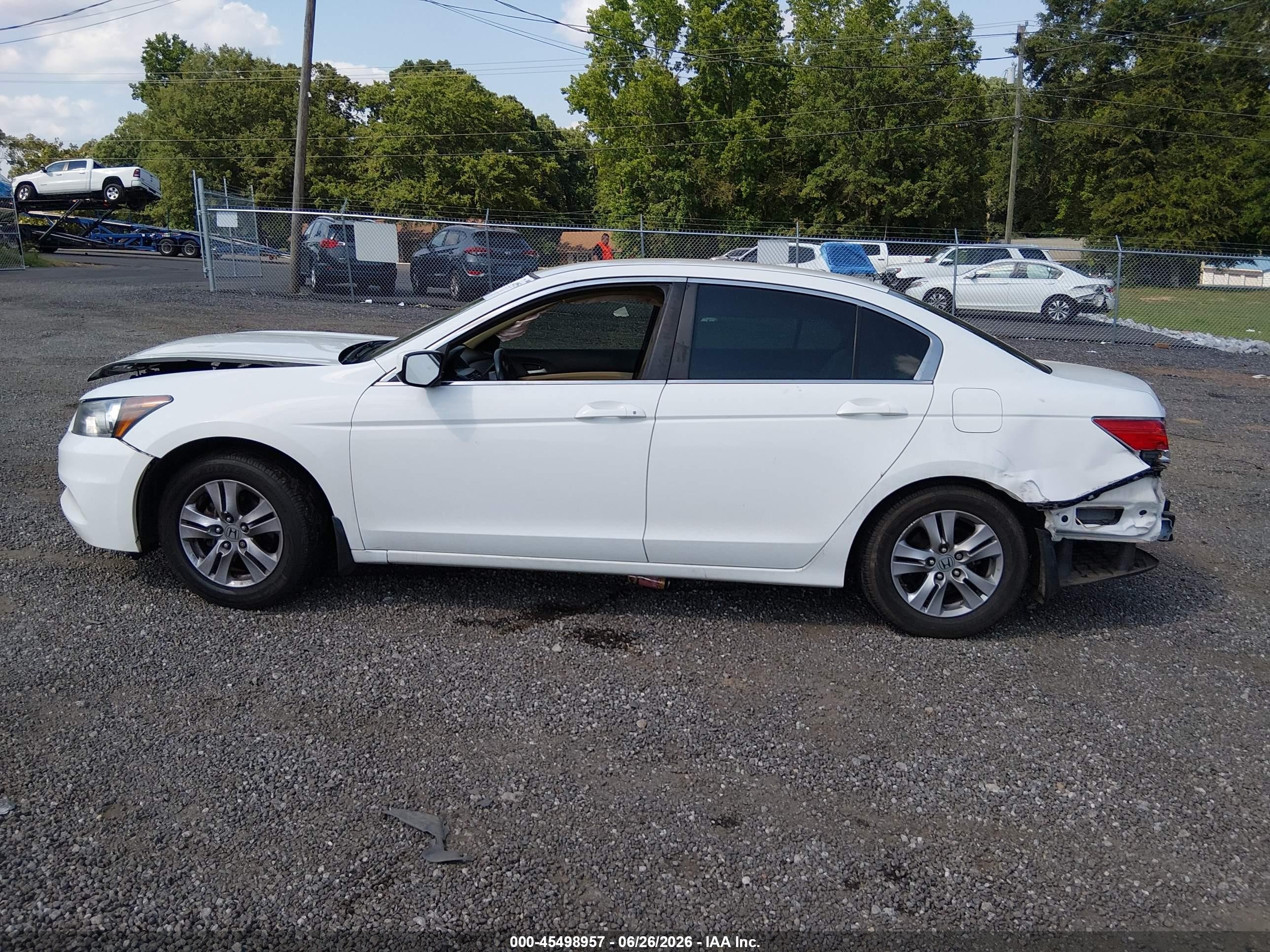 2012 Honda Accord 2.4 Se White vin: 1HGCP2F64CA223187