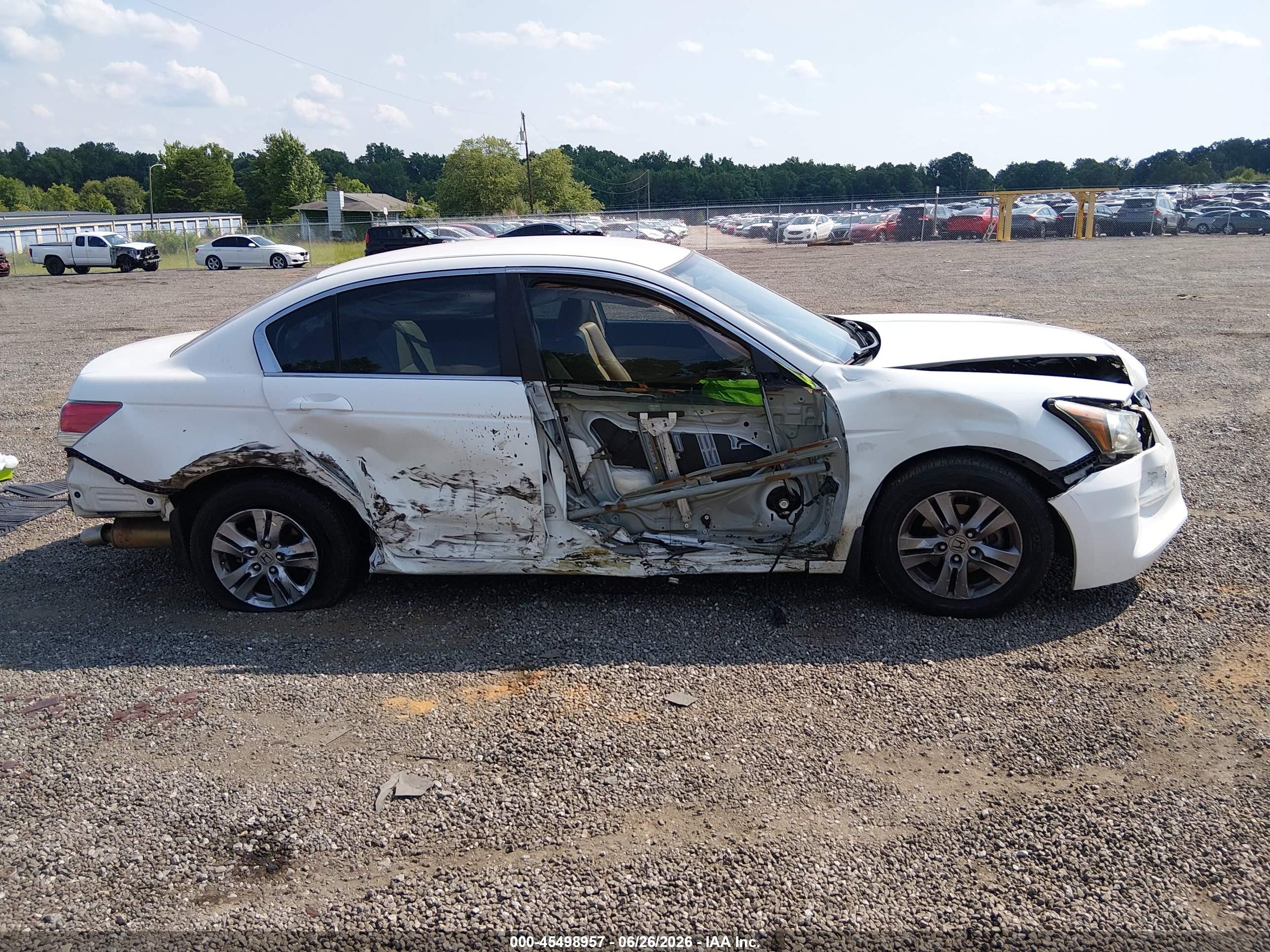 2012 Honda Accord 2.4 Se White vin: 1HGCP2F64CA223187
