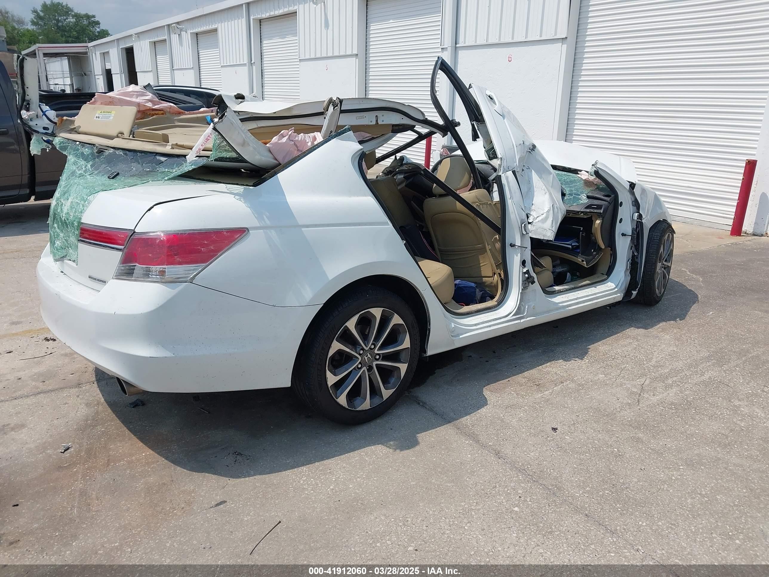 2012 Honda Accord 2.4 Se White vin: 1HGCP2F64CA234030