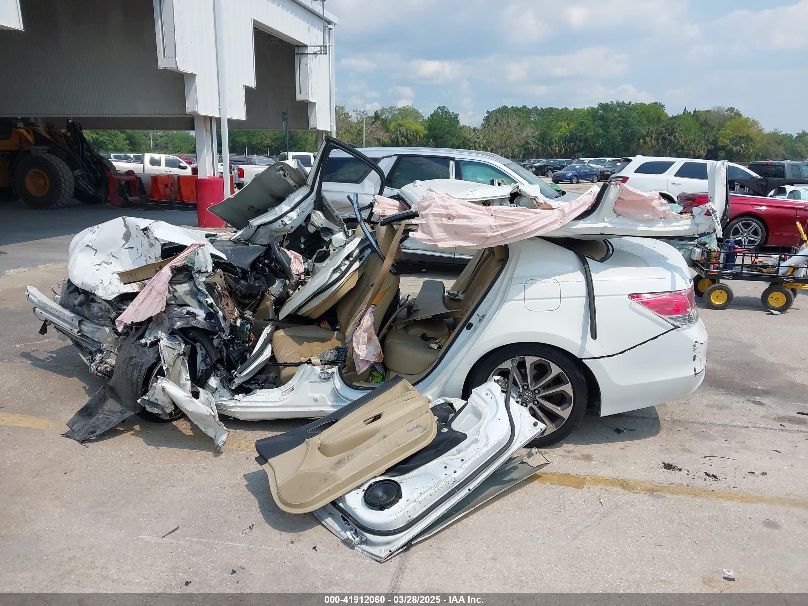 2012 Honda Accord 2.4 Se White vin: 1HGCP2F64CA234030