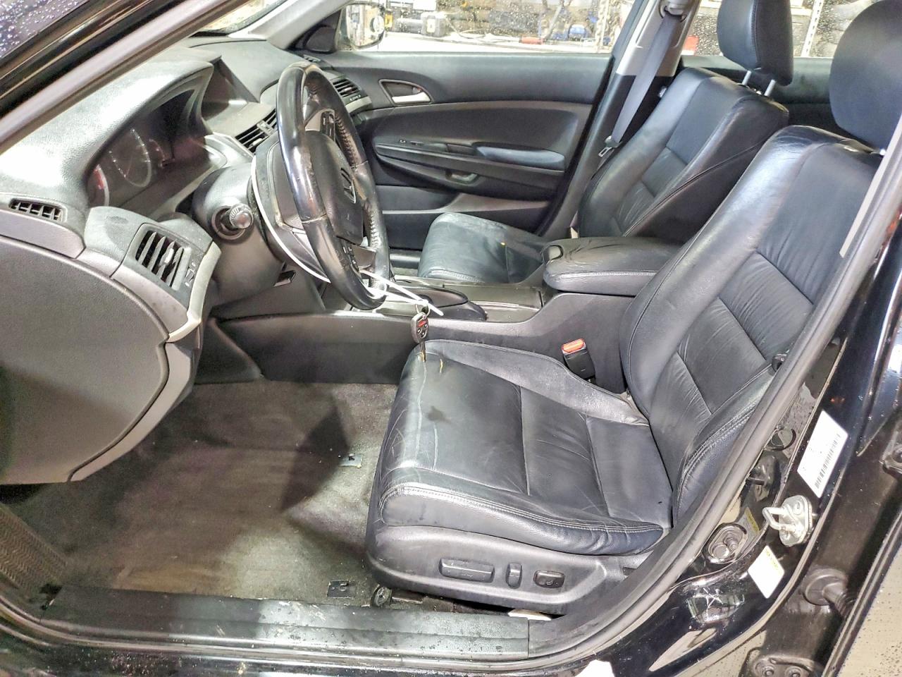 2011 Honda Accord Black vin: 1HGCP2F65BA152936