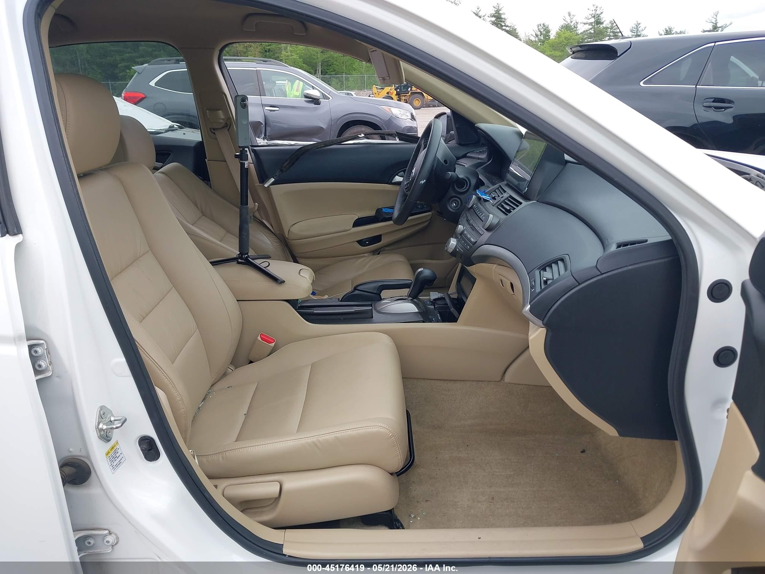 2012 Honda Accord 2.4 Se Белый vin: 1HGCP2F65CA134356