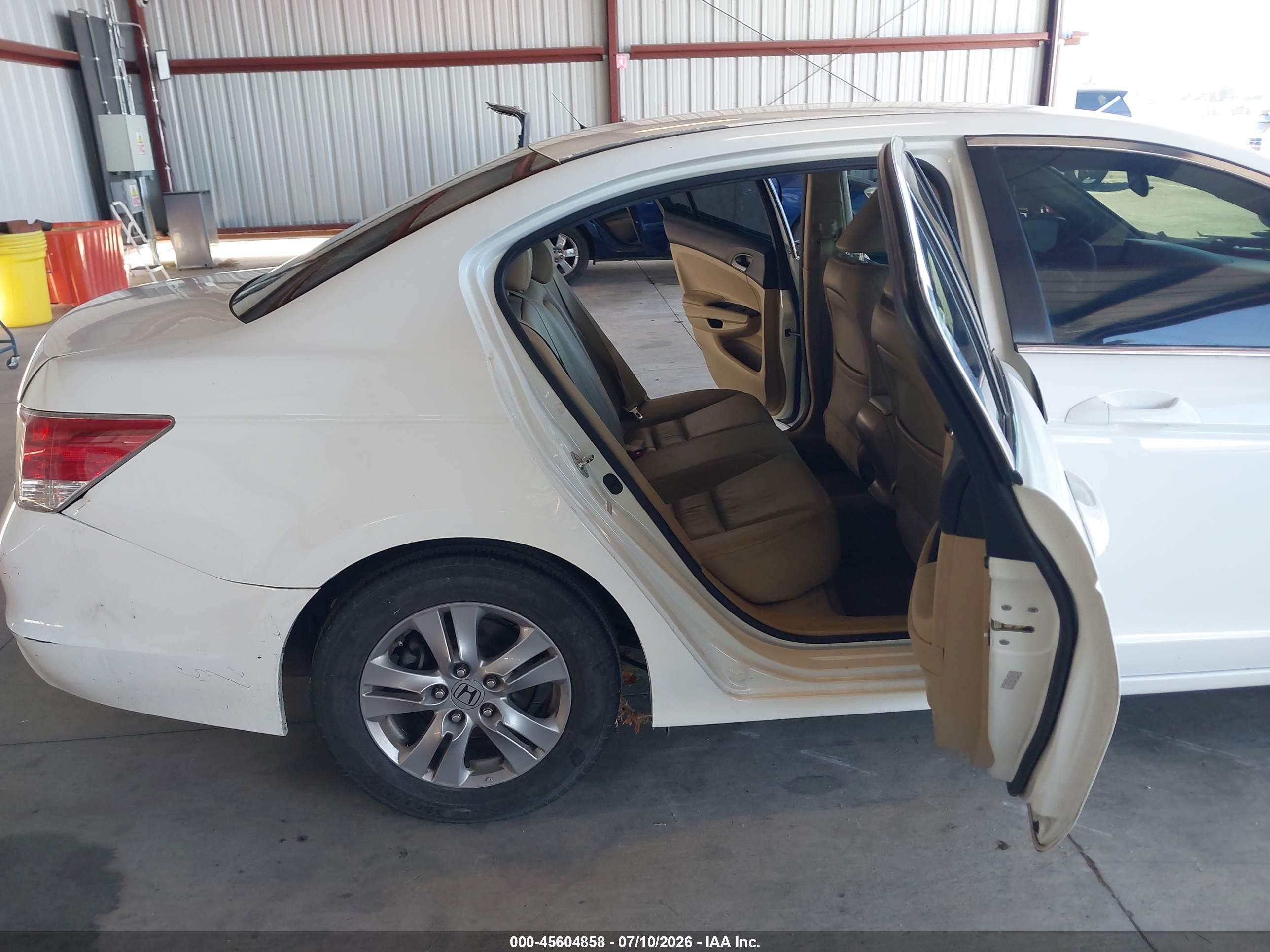 2012 Honda Accord 2.4 Se White vin: 1HGCP2F65CA152517